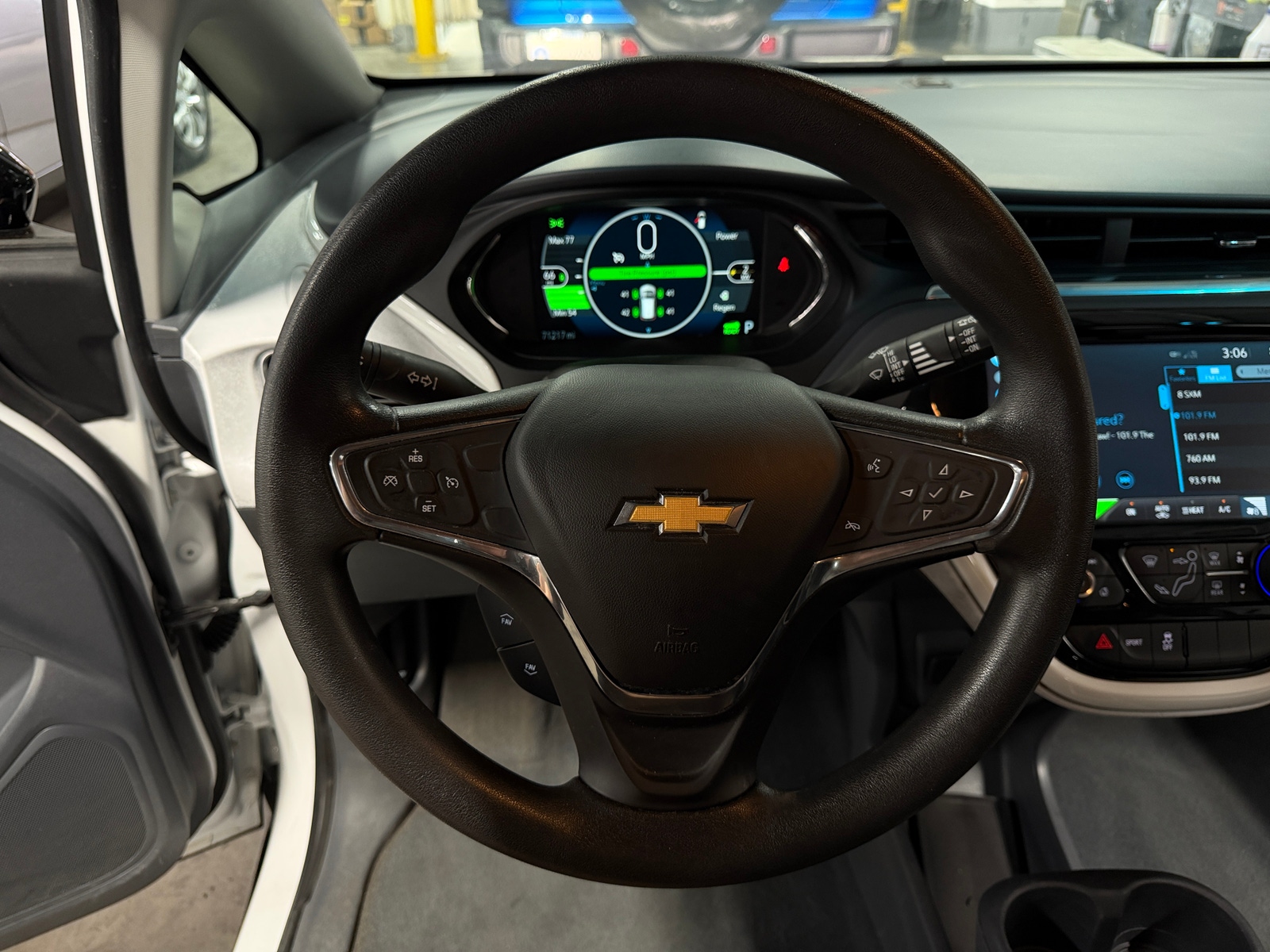Thumbnail: 2019 Chevrolet Bolt EV - 5