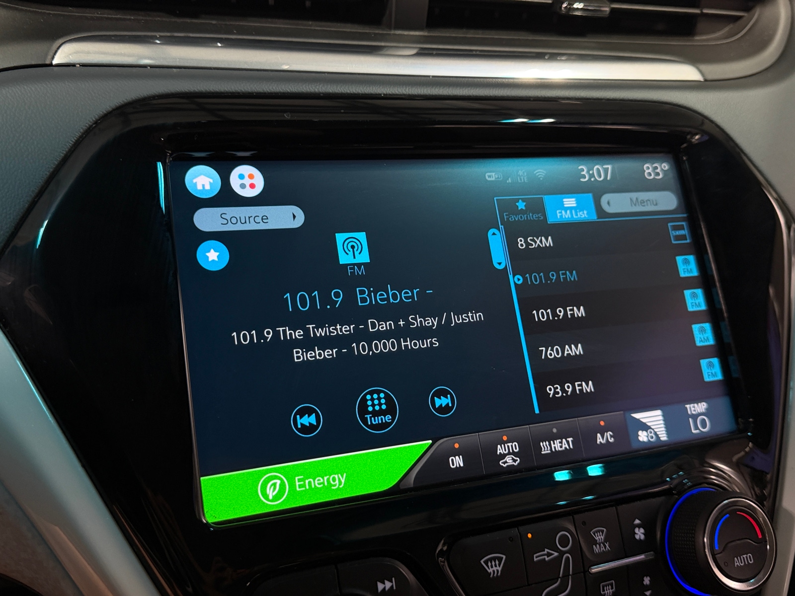 Thumbnail: 2019 Chevrolet Bolt EV - 4