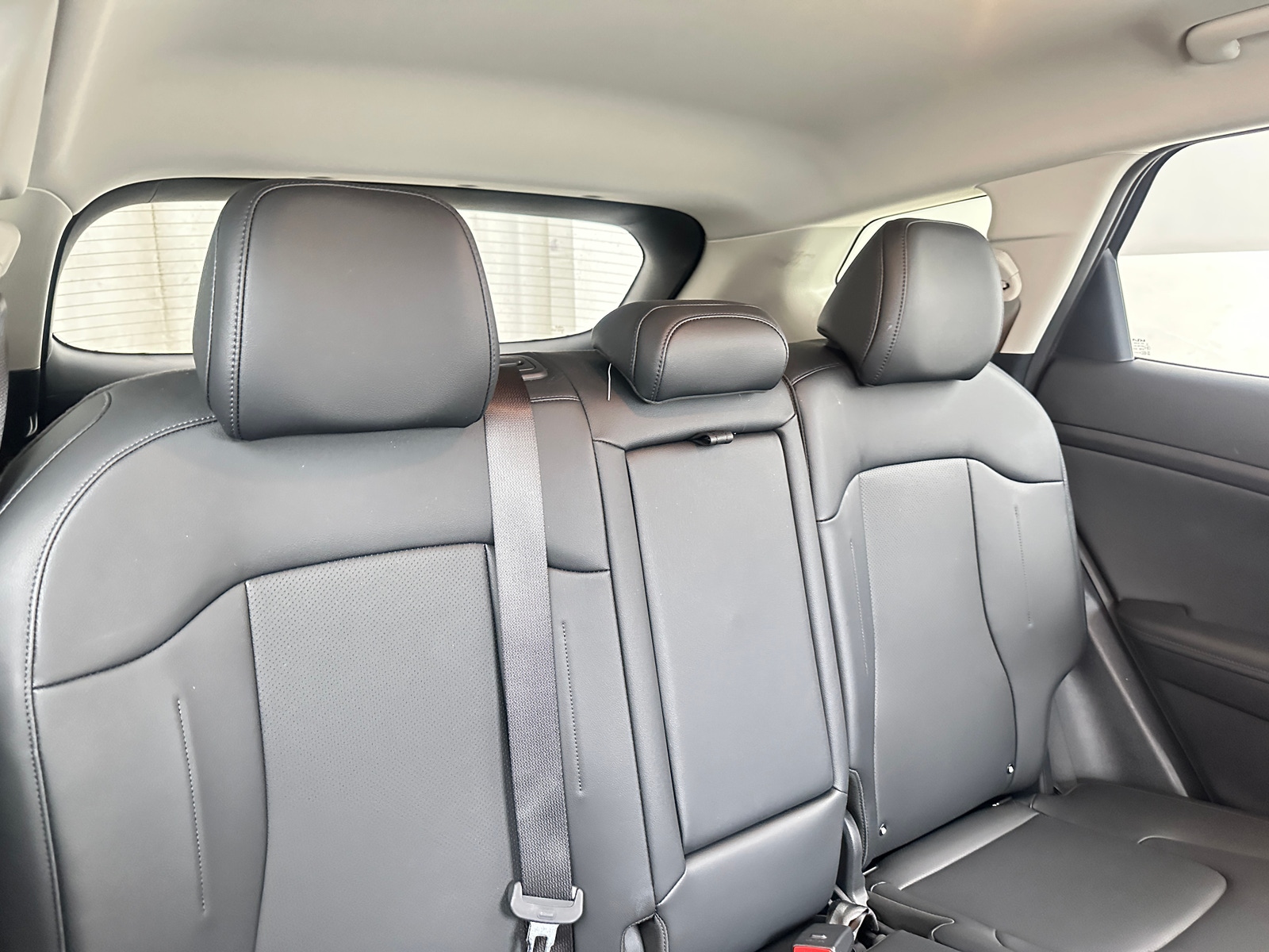 Thumbnail: 2025 Kia Sportage - 5