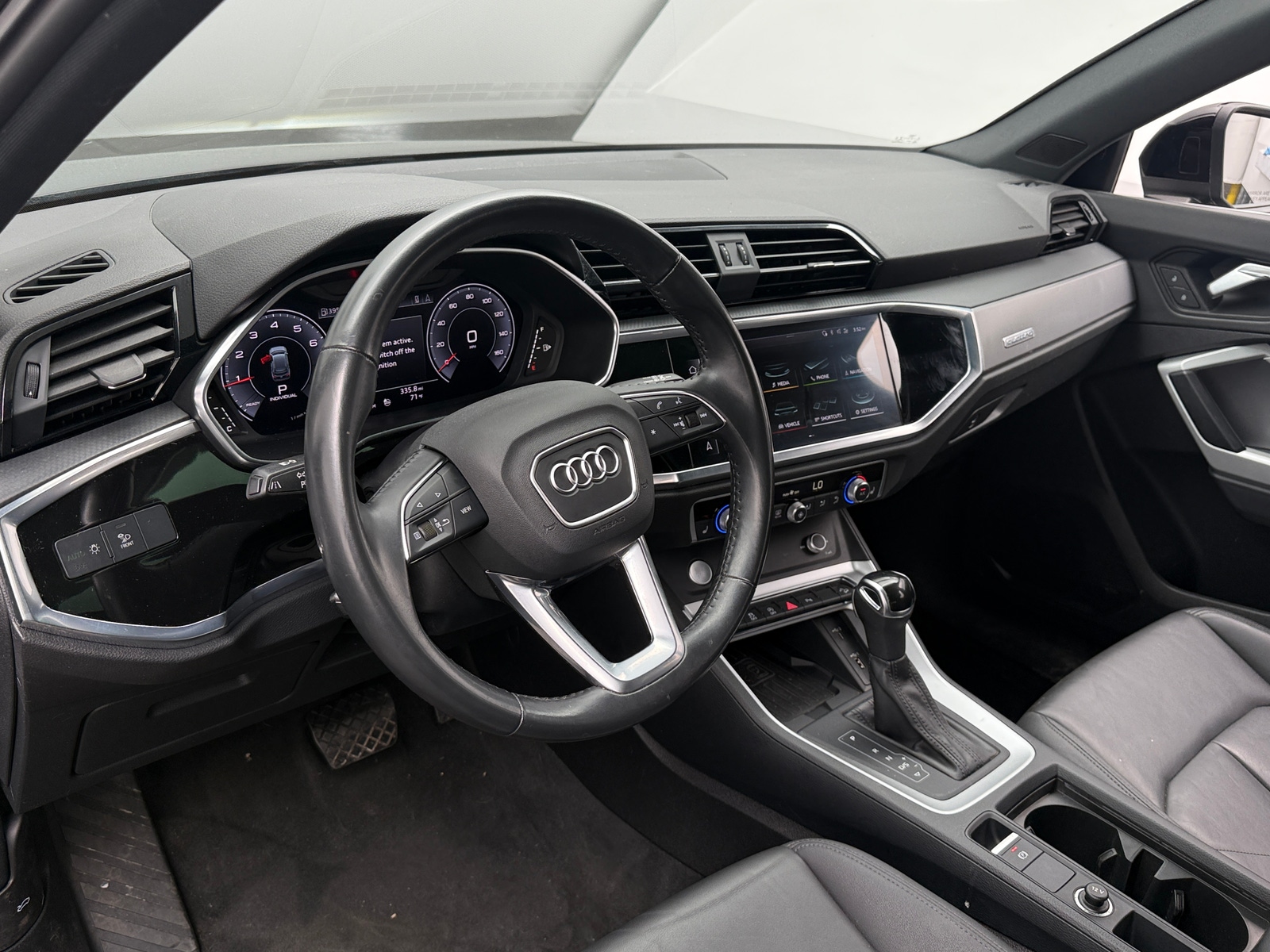 Thumbnail: 2020 Audi Q3 - 2