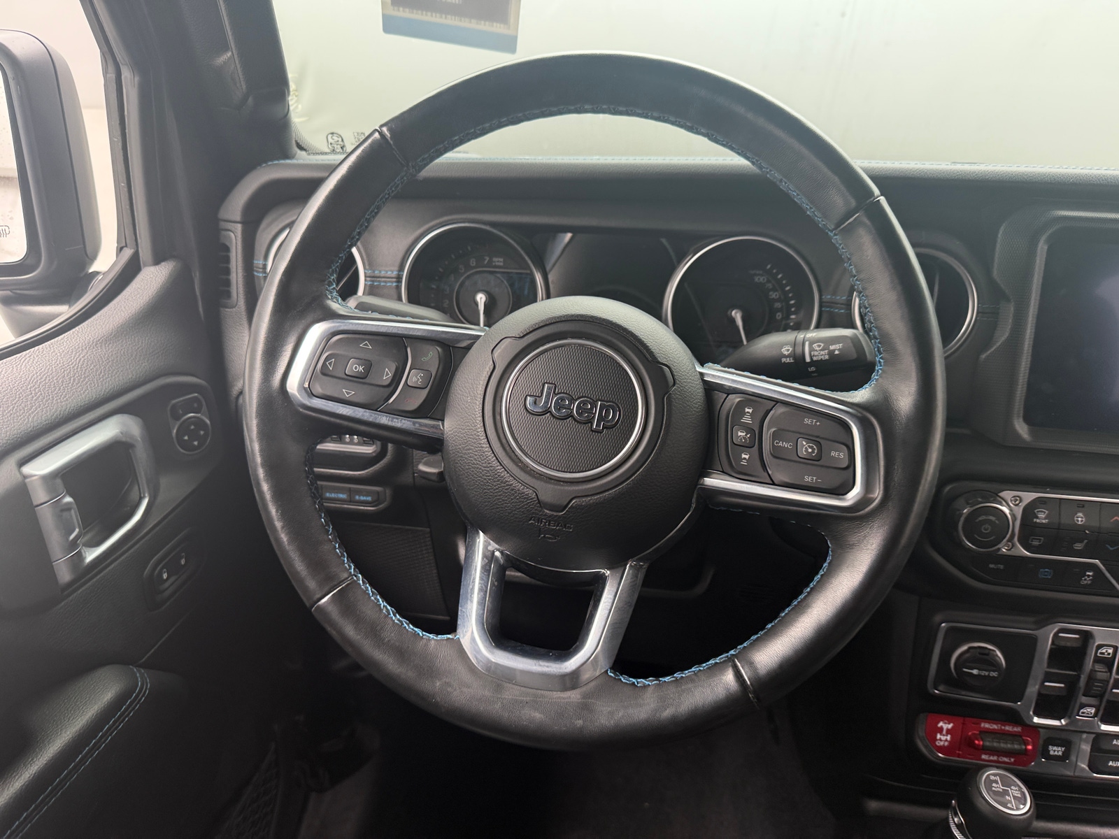 Thumbnail: 2022 Jeep Wrangler - 4