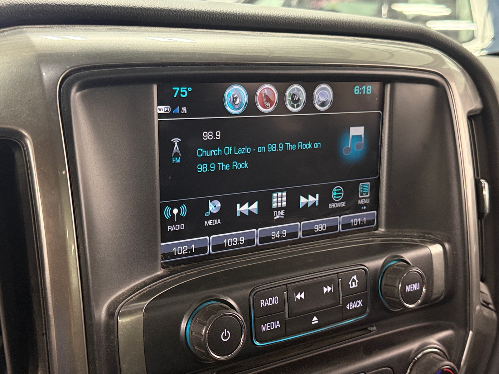 Thumbnail: 2018 Chevrolet Silverado 1500 - 4