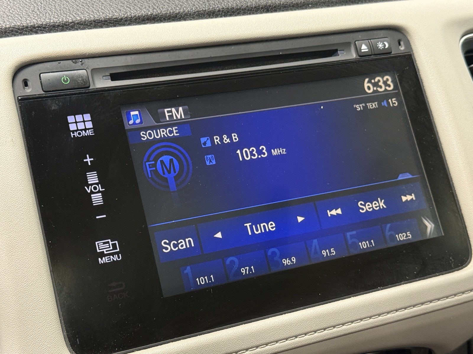 Thumbnail: 2016 Honda HR-V - 4