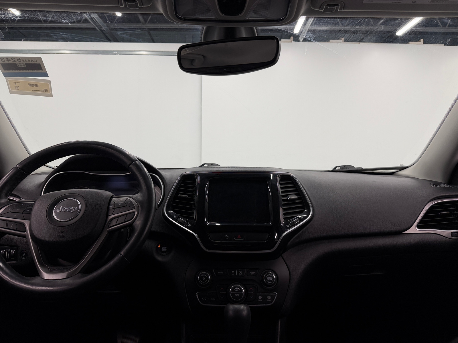 Thumbnail: 2019 Jeep Cherokee - 2