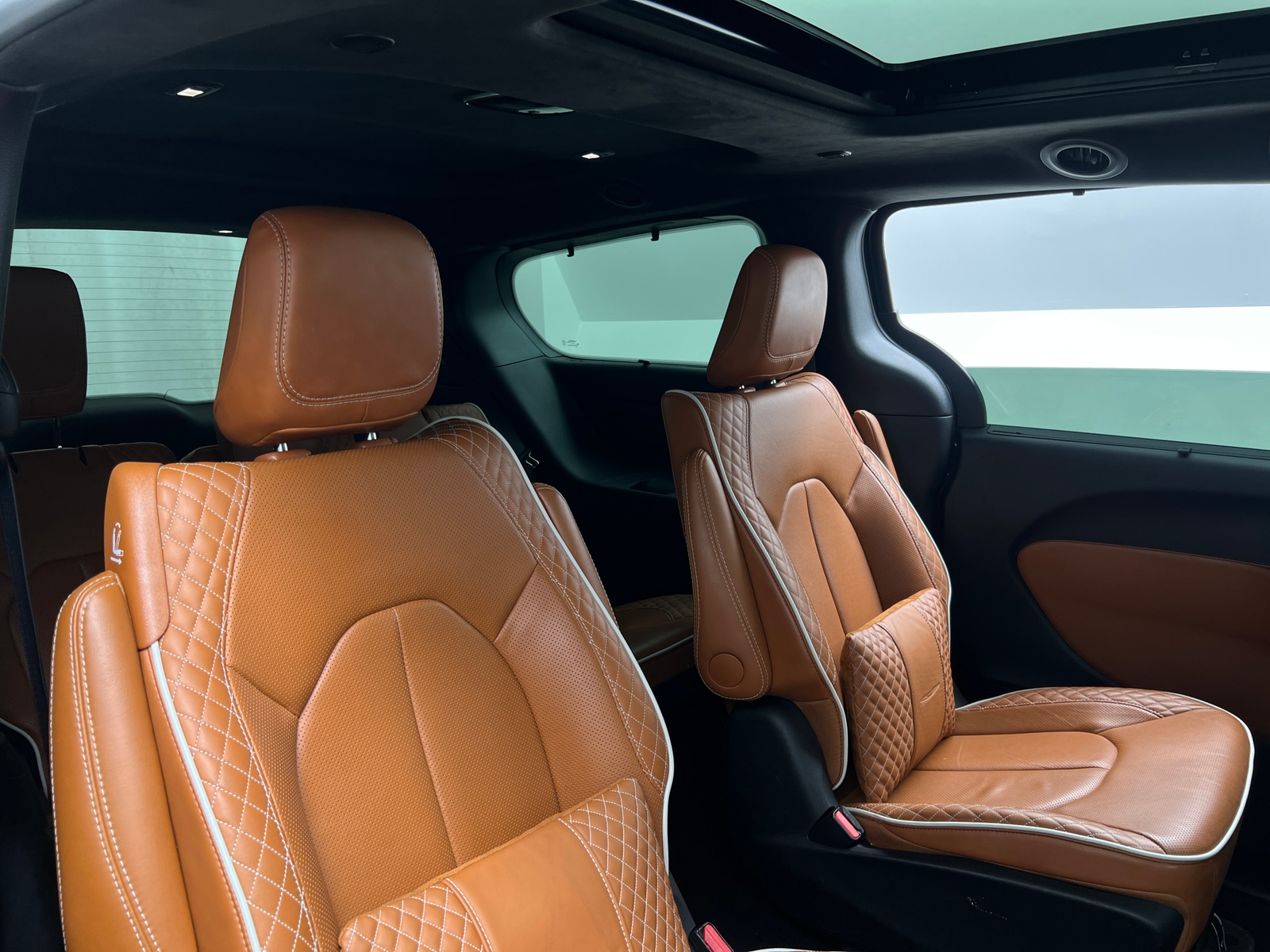 Thumbnail: 2025 Chrysler Pacifica - 5