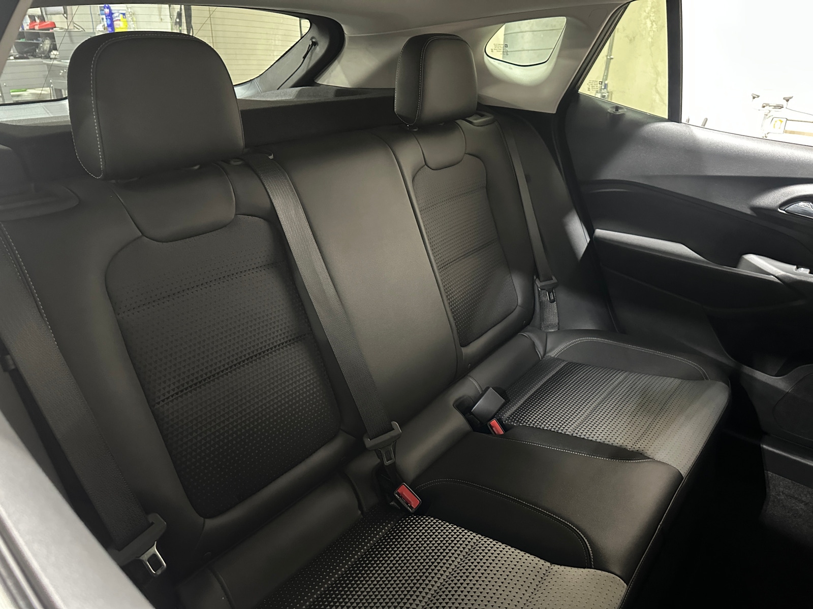 Thumbnail: 2025 Chevrolet Trax - 5