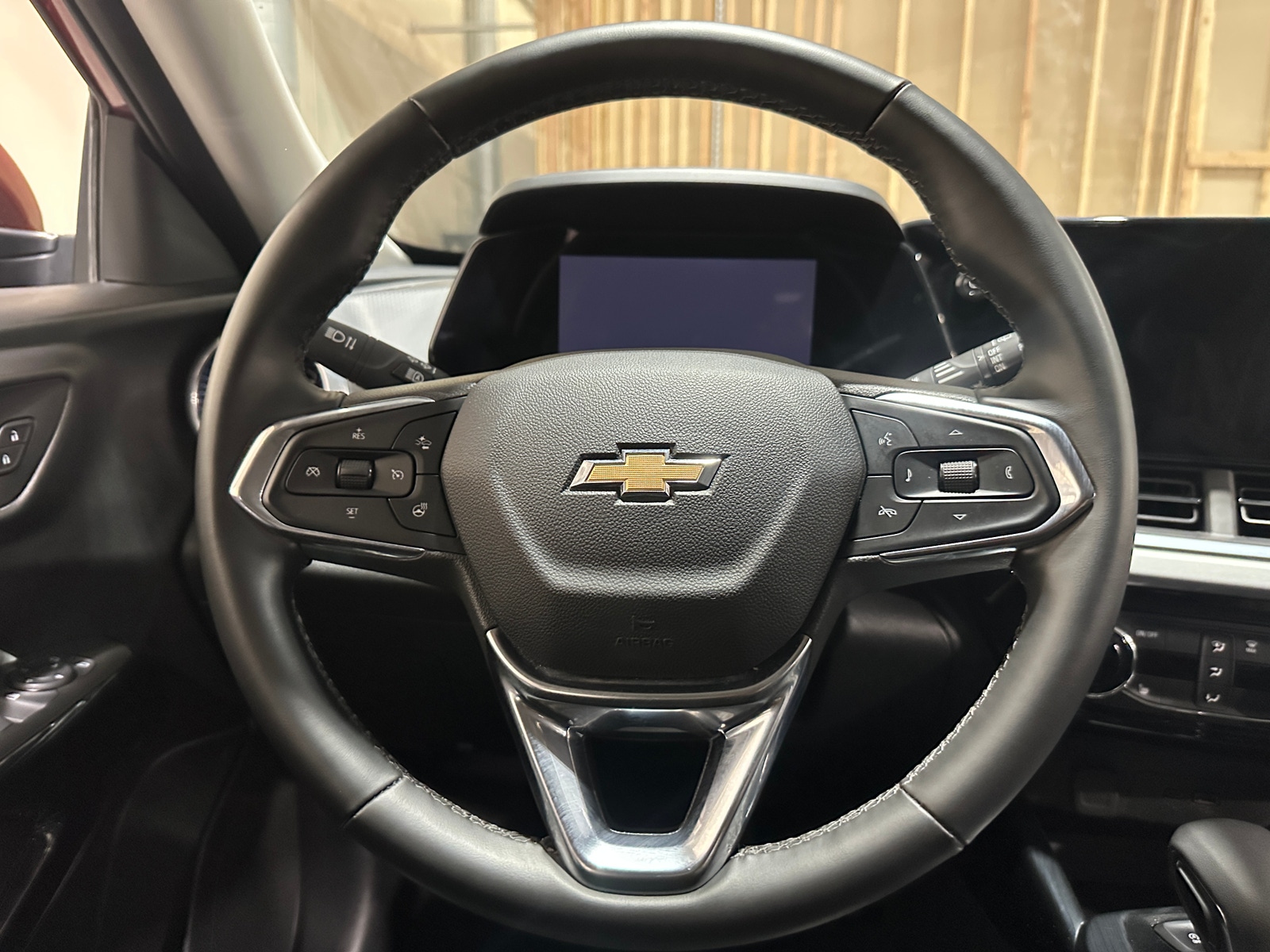Thumbnail: 2025 Chevrolet Trax - 4