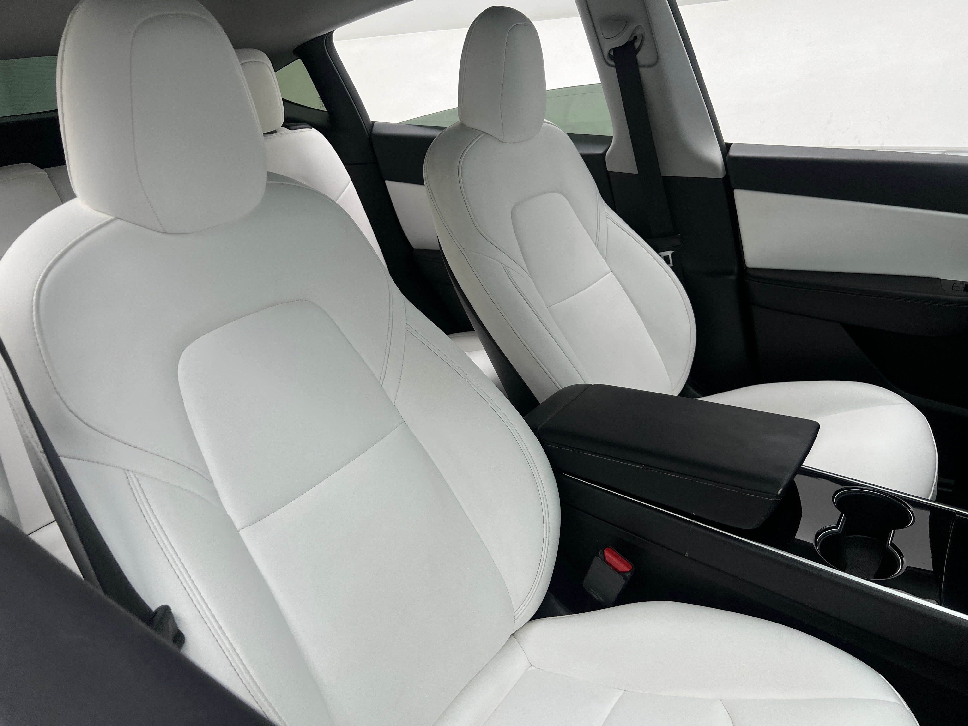 Used 2021 Tesla Model Y Long Range with VIN 5YJYGDEEXMF066864 for sale in Auburn, WA