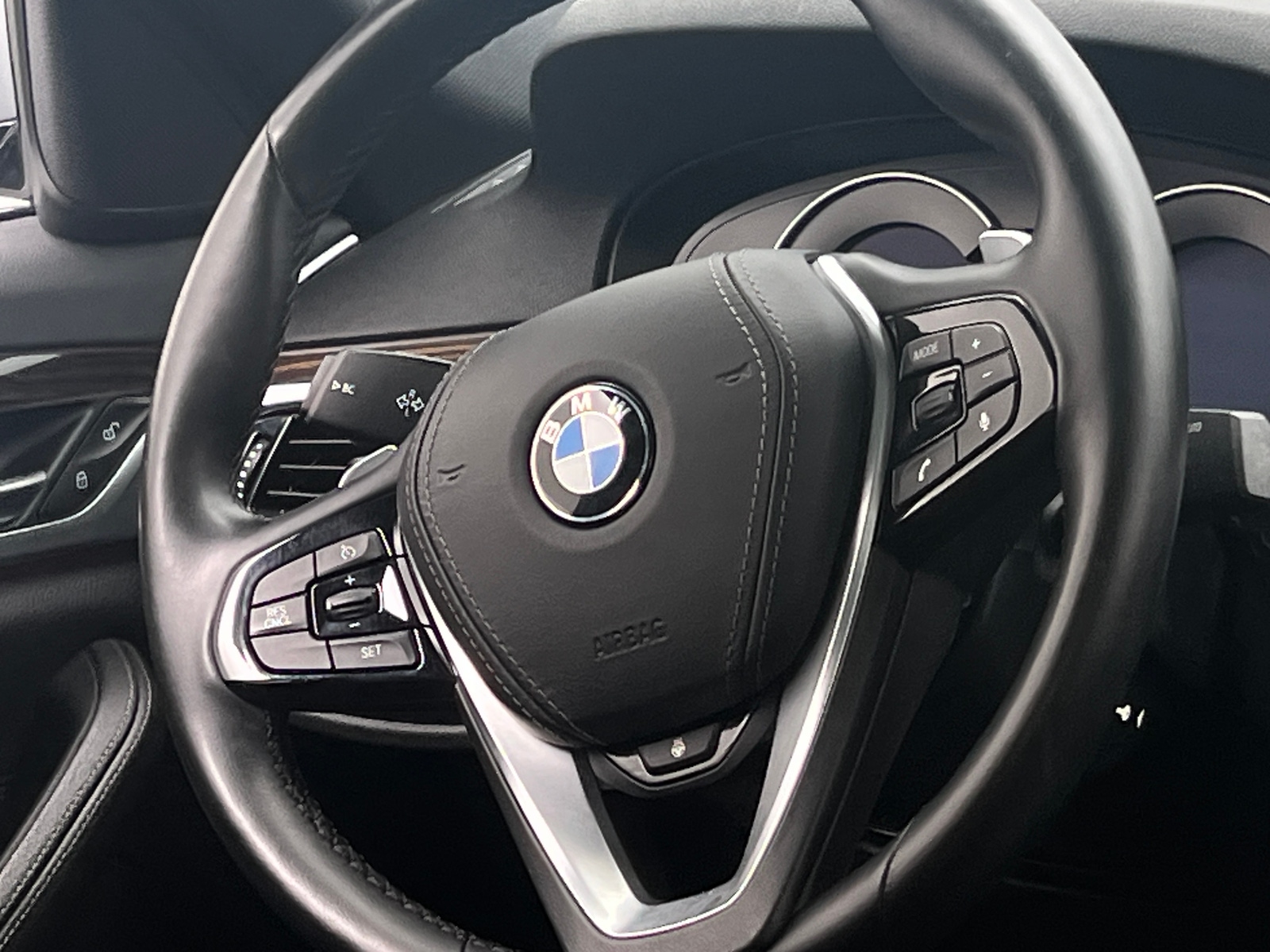 Thumbnail: 2019 BMW 5 Series - 4