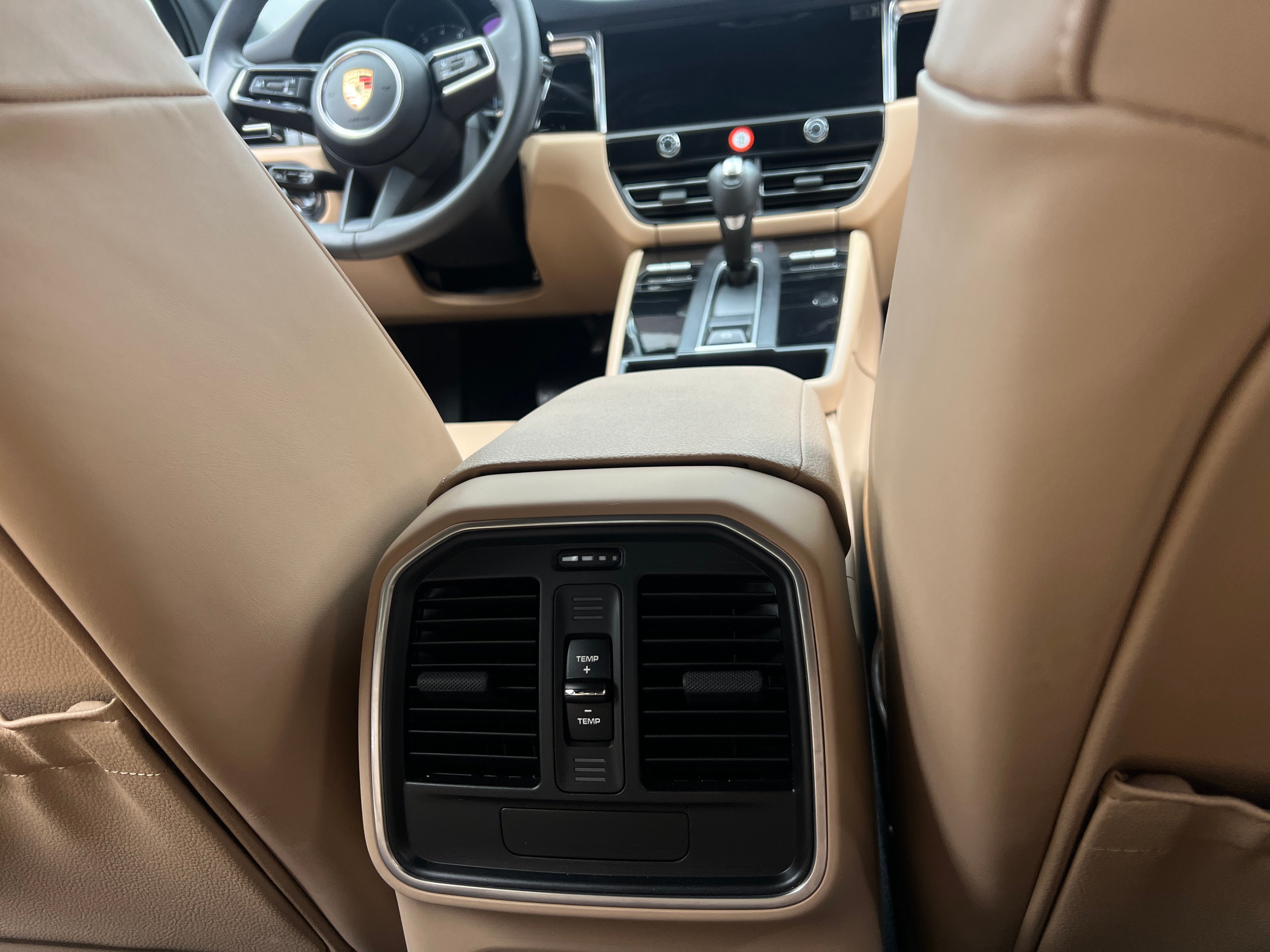 2025 Porsche Macan Base - Photo 5