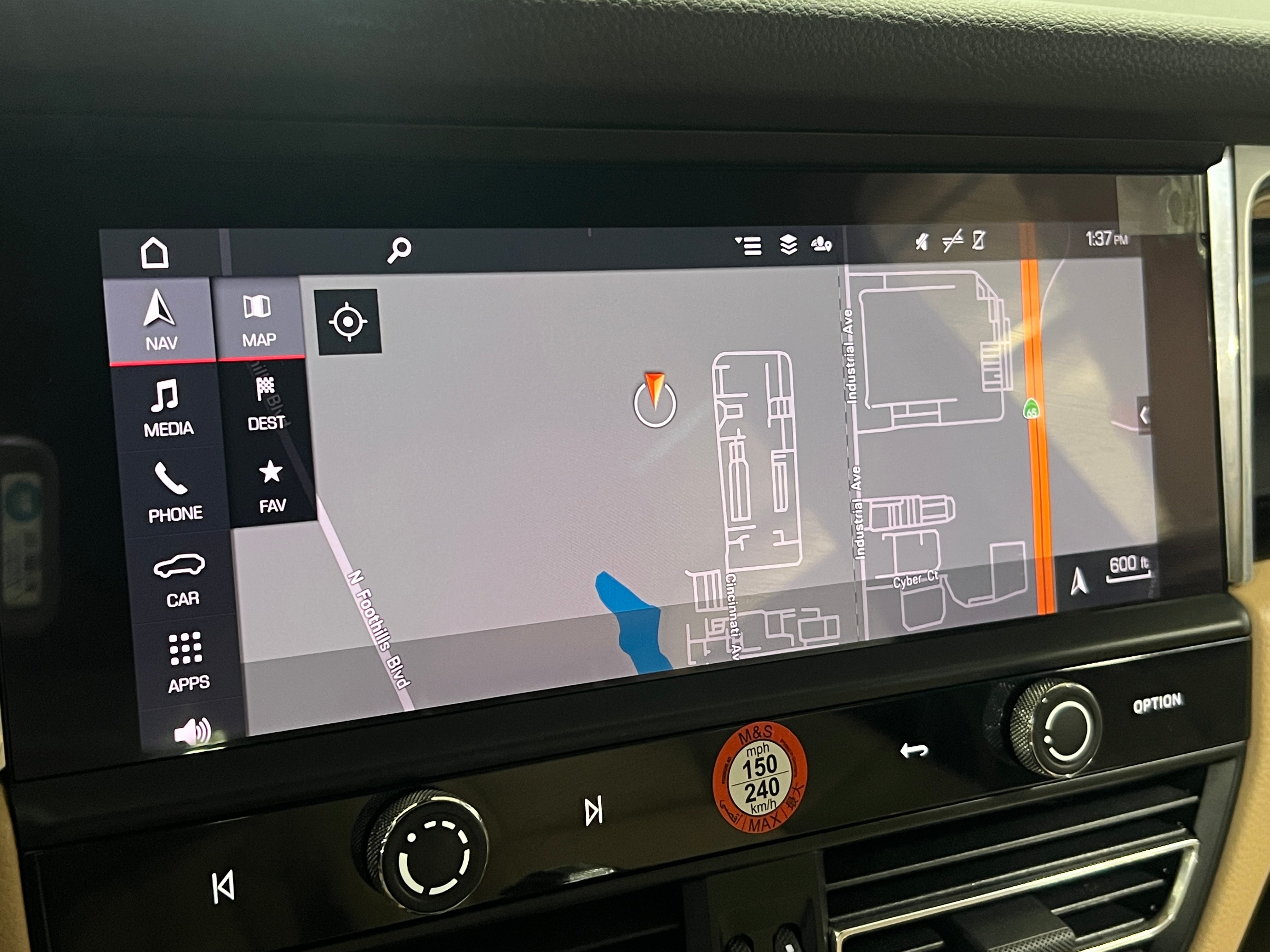 2025 Porsche Macan Base - Photo 13