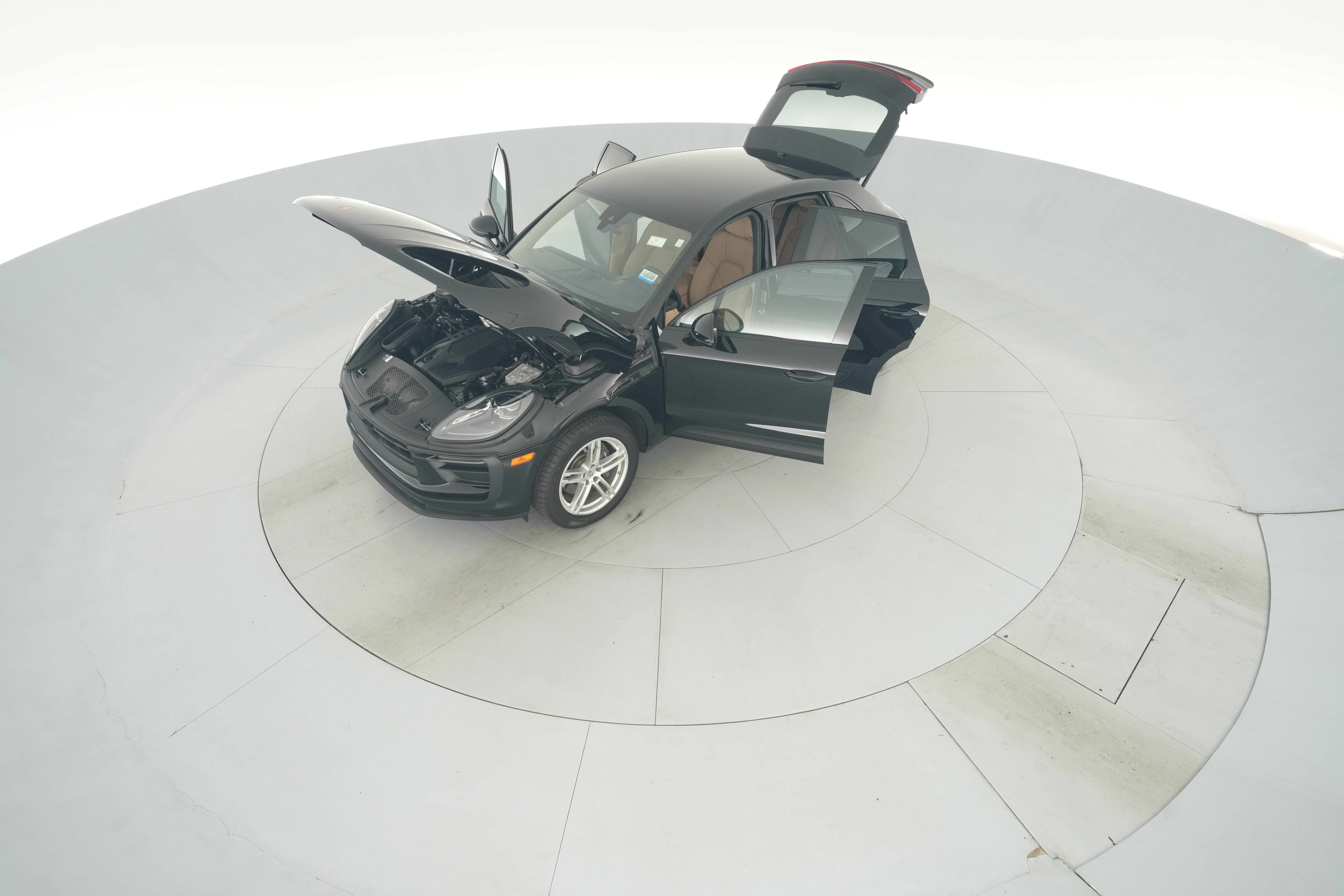 2025 Porsche Macan Base - Photo 42