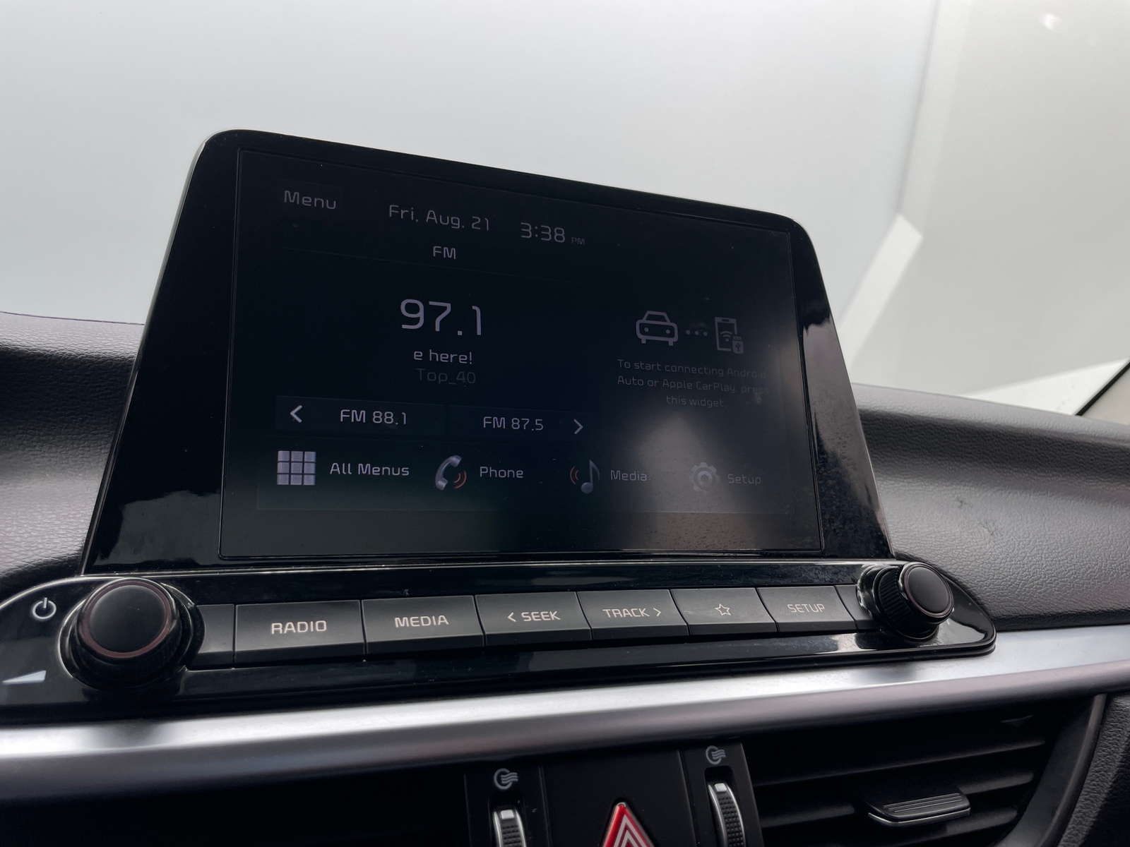 Thumbnail: 2022 Kia Forte - 4