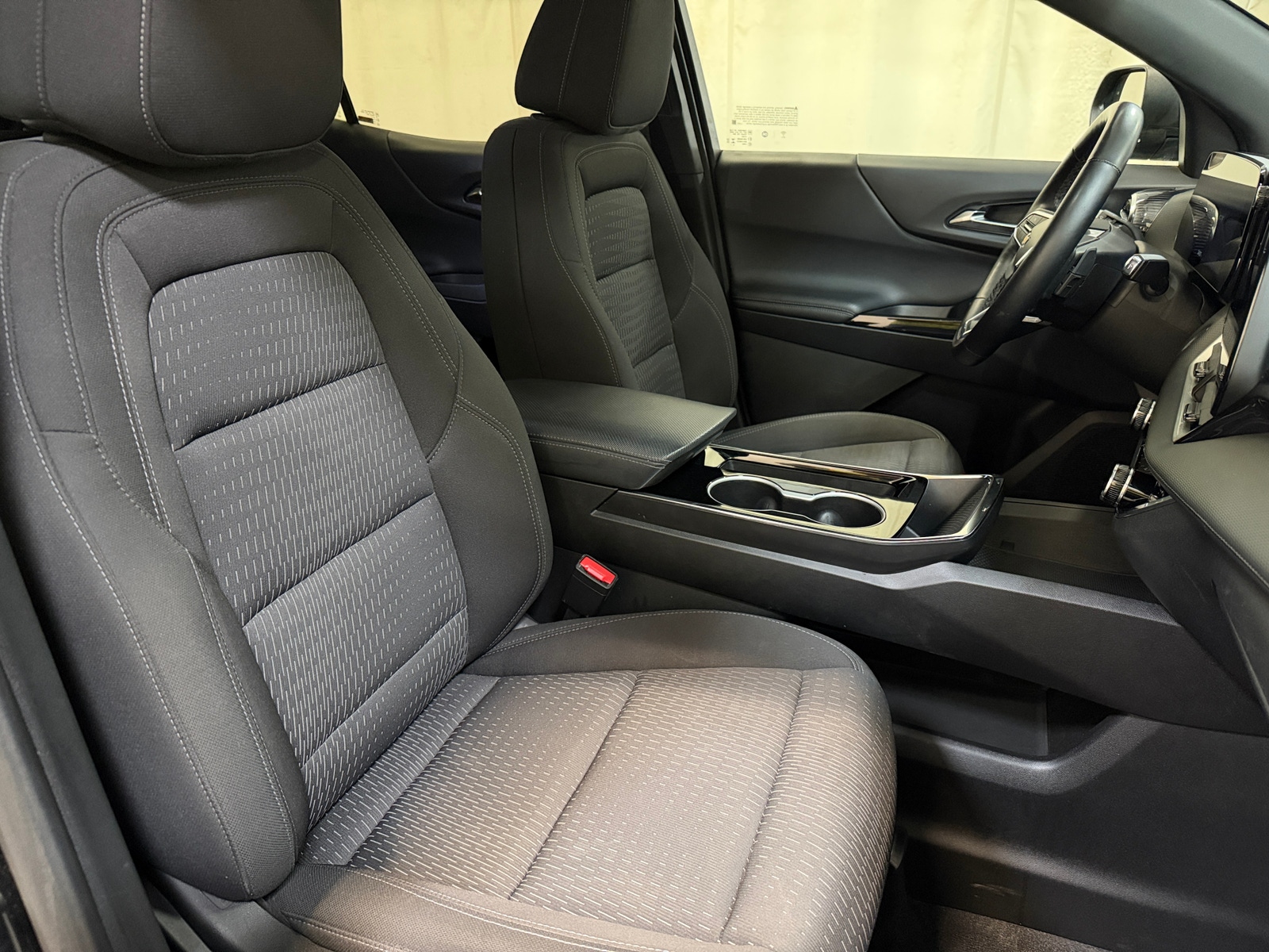 Thumbnail: 2025 Chevrolet Equinox - 2