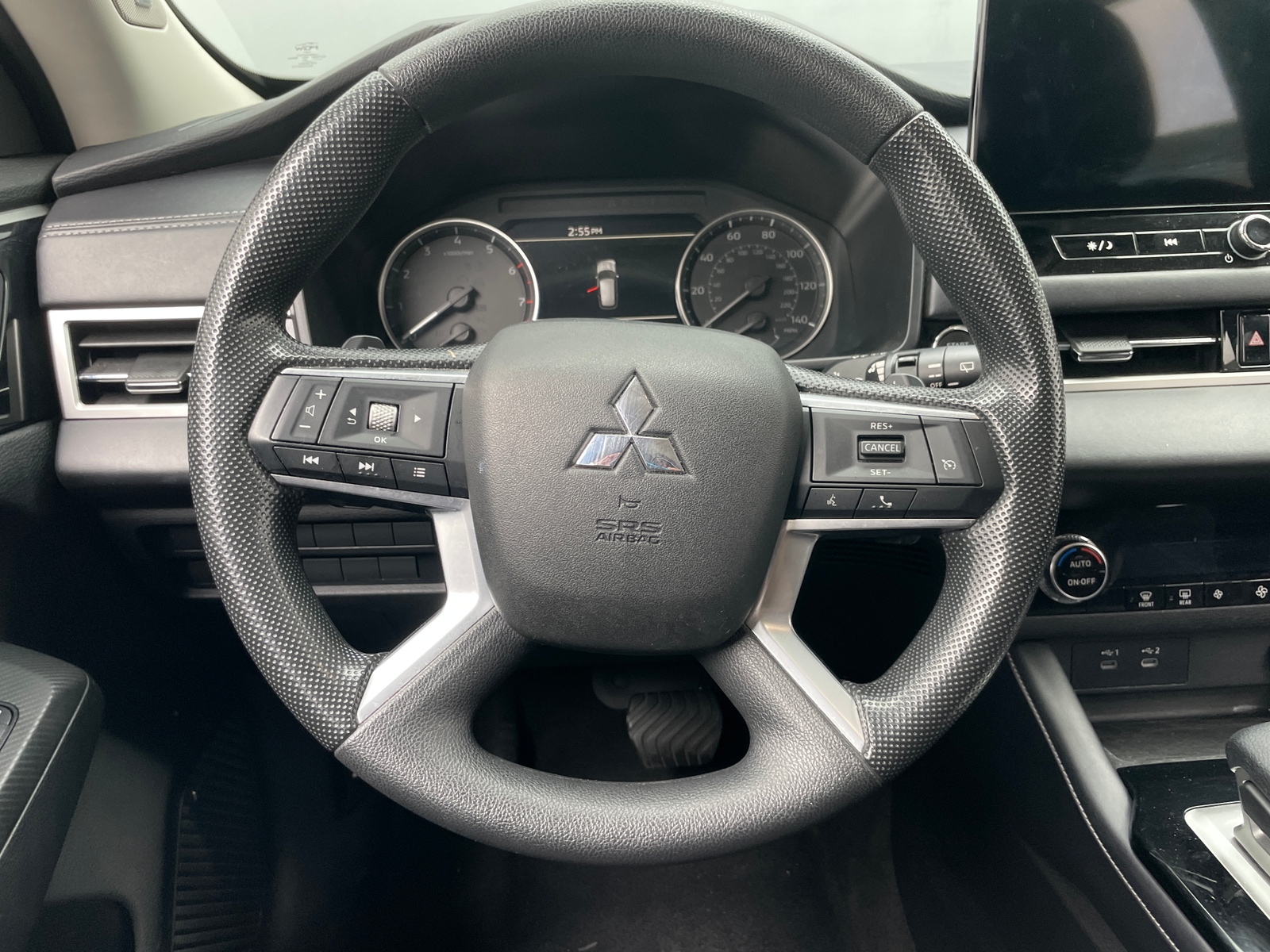Thumbnail: 2025 Mitsubishi Outlander - 5
