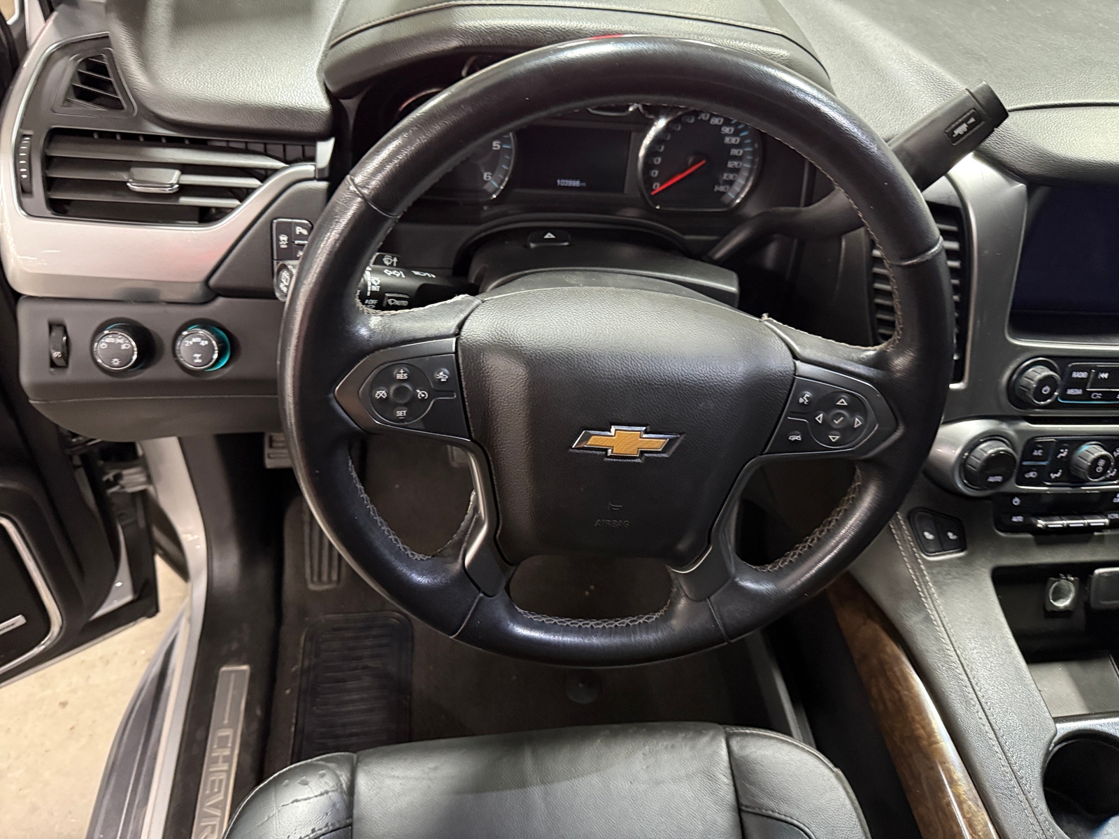 Thumbnail: 2020 Chevrolet Tahoe - 4