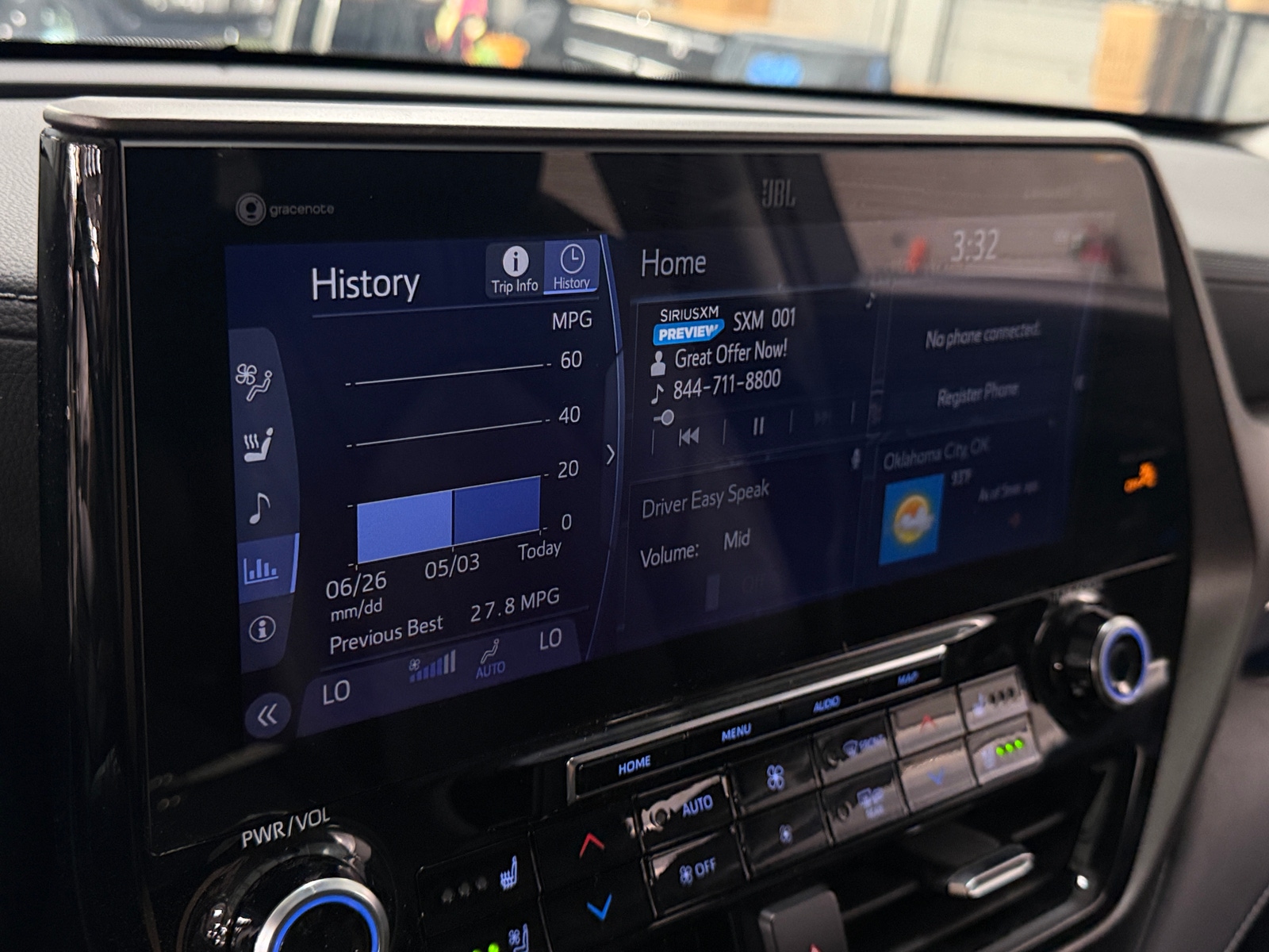 Thumbnail: 2022 Toyota Highlander - 3