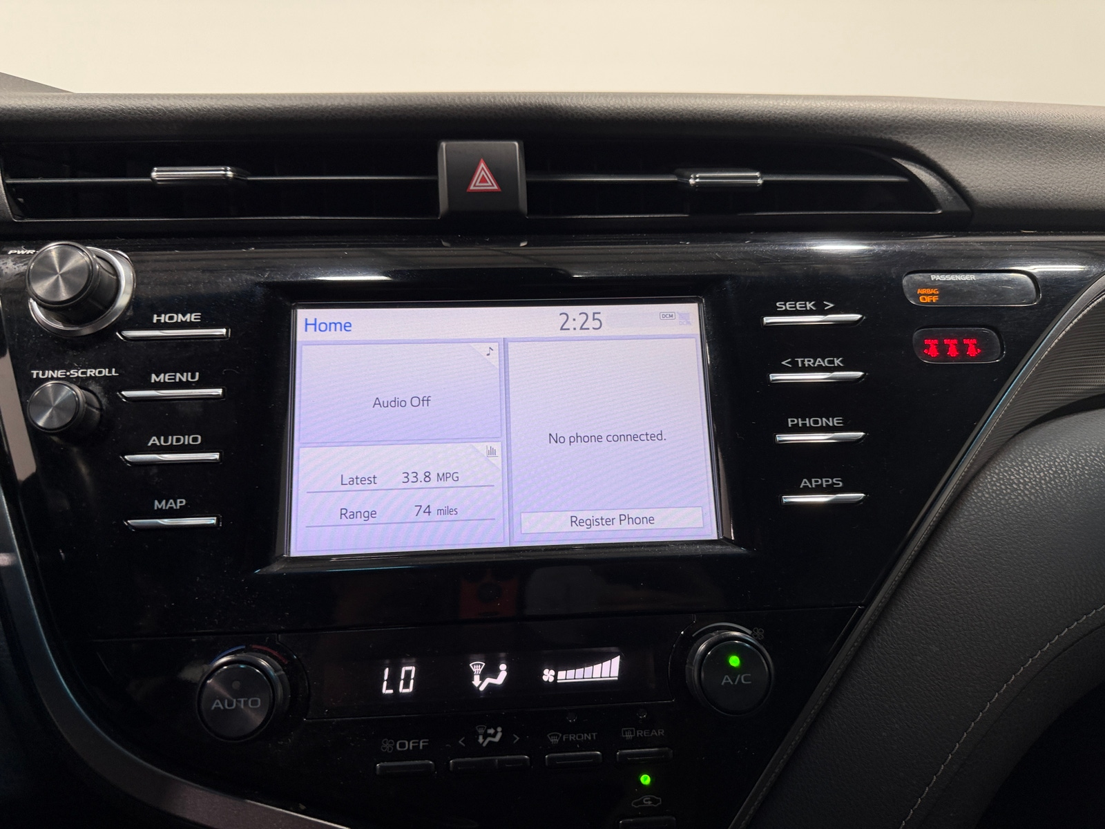 Thumbnail: 2019 Toyota Camry - 4