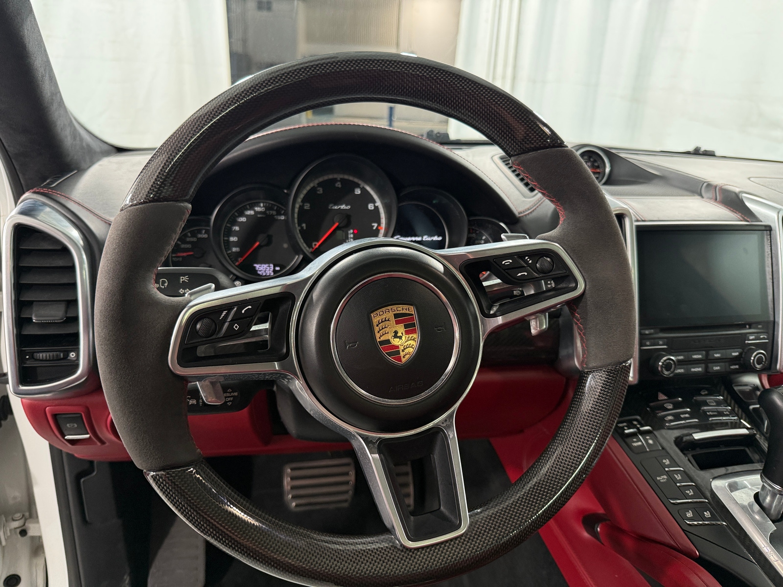 Thumbnail: 2018 Porsche Cayenne - 4