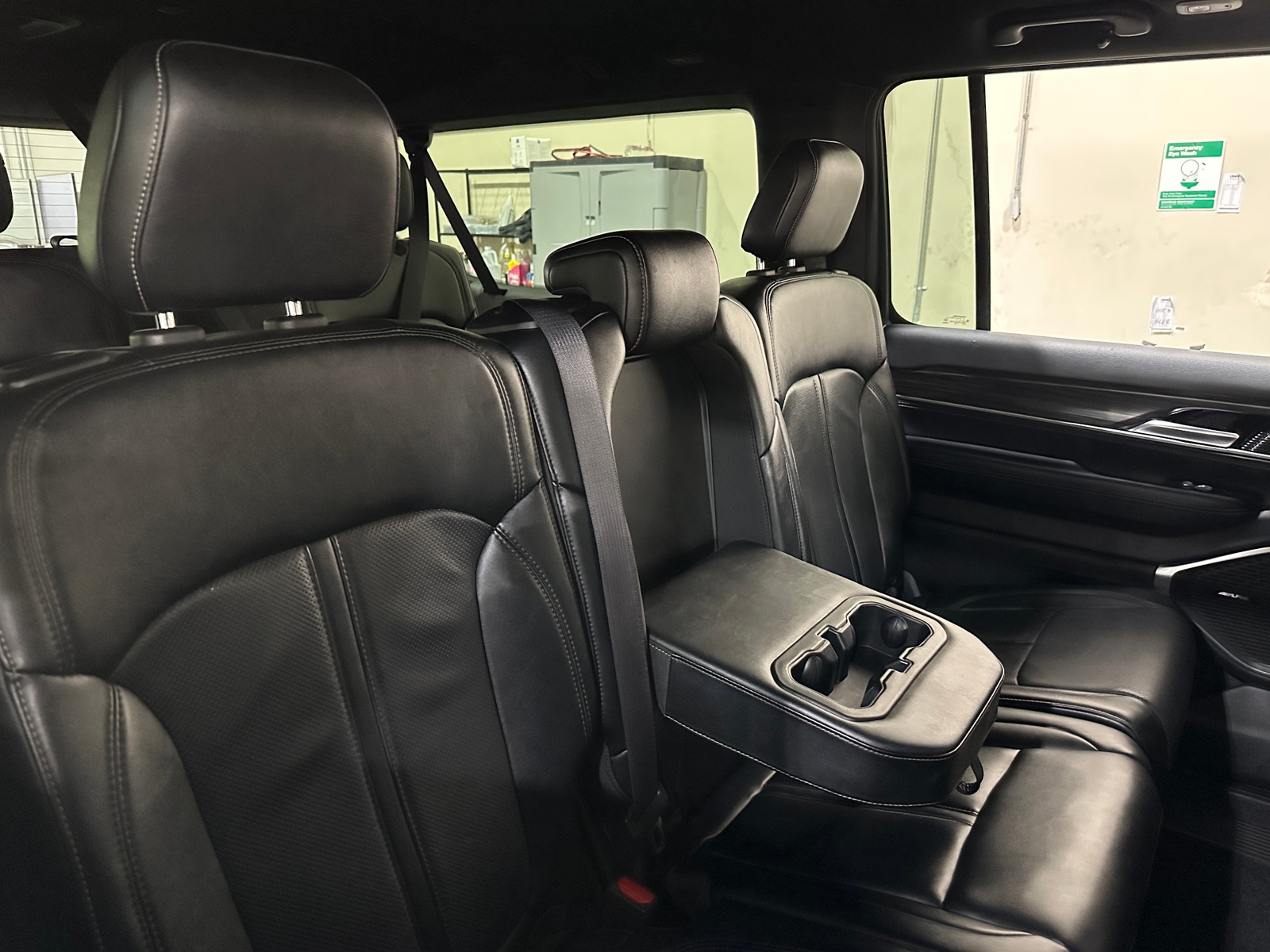 Thumbnail: 2024 Jeep Wagoneer - 5