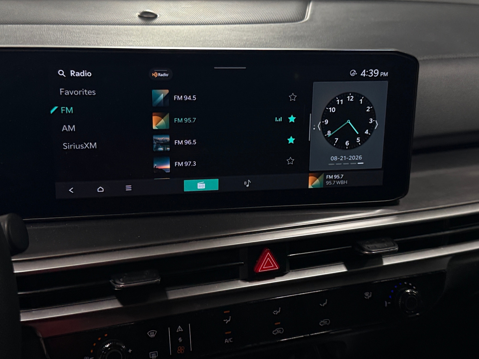 Thumbnail: 2024 Kia Sorento - 4