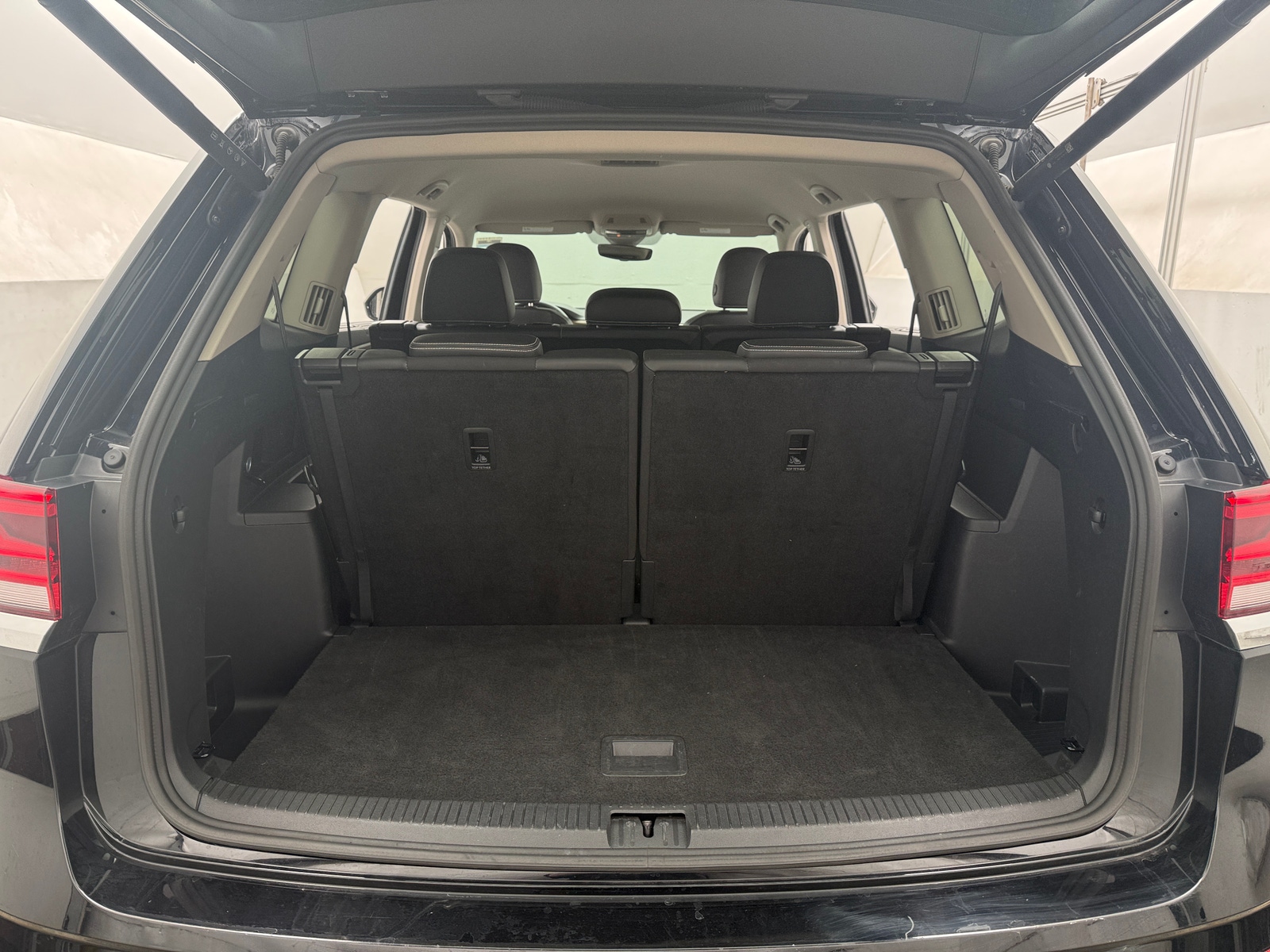 Thumbnail: 2025 Volkswagen Atlas - 6