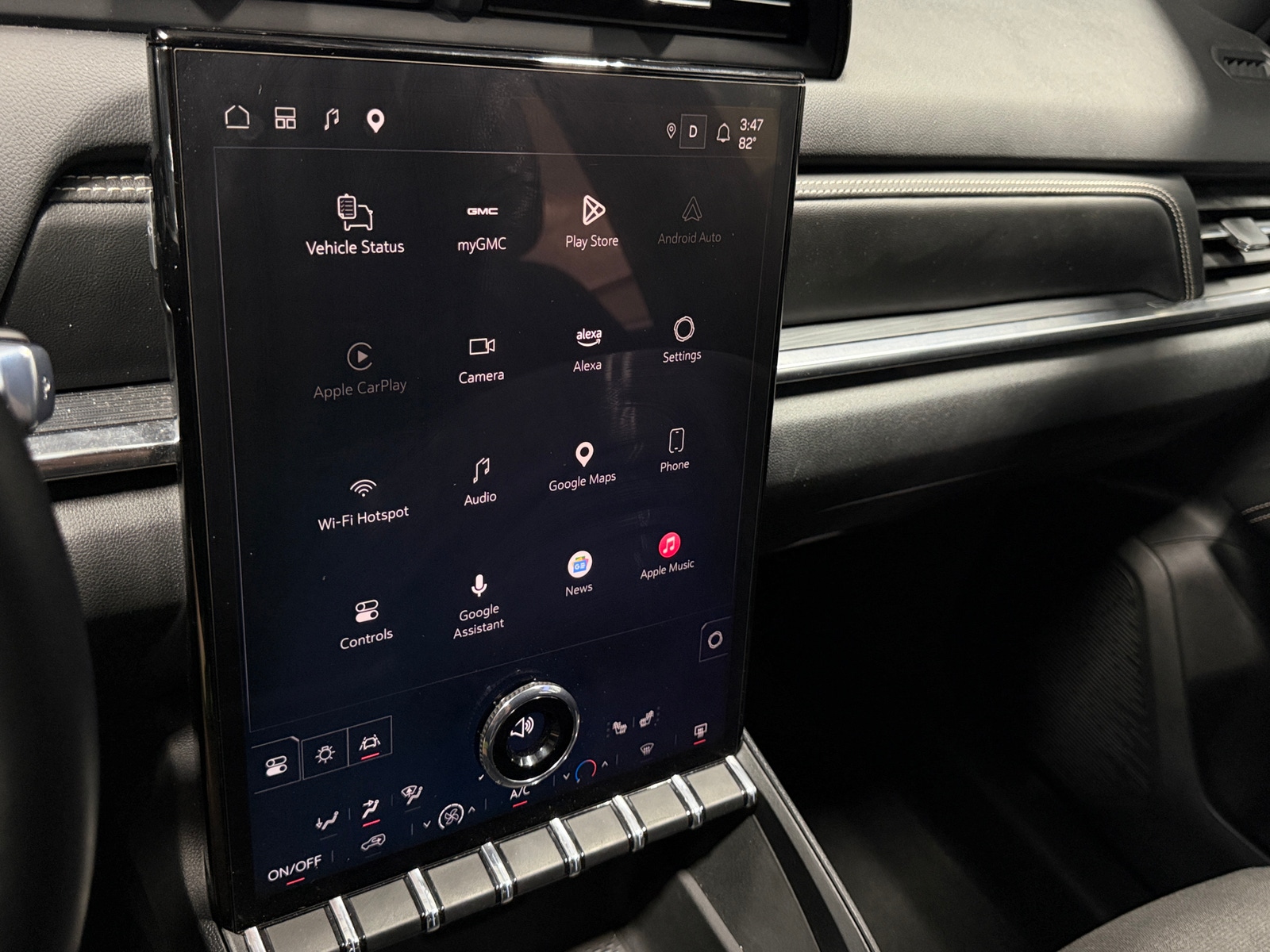 Thumbnail: 2025 GMC Terrain - 4