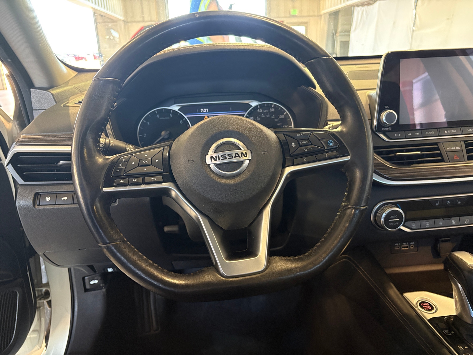 Thumbnail: 2020 Nissan Altima - 4