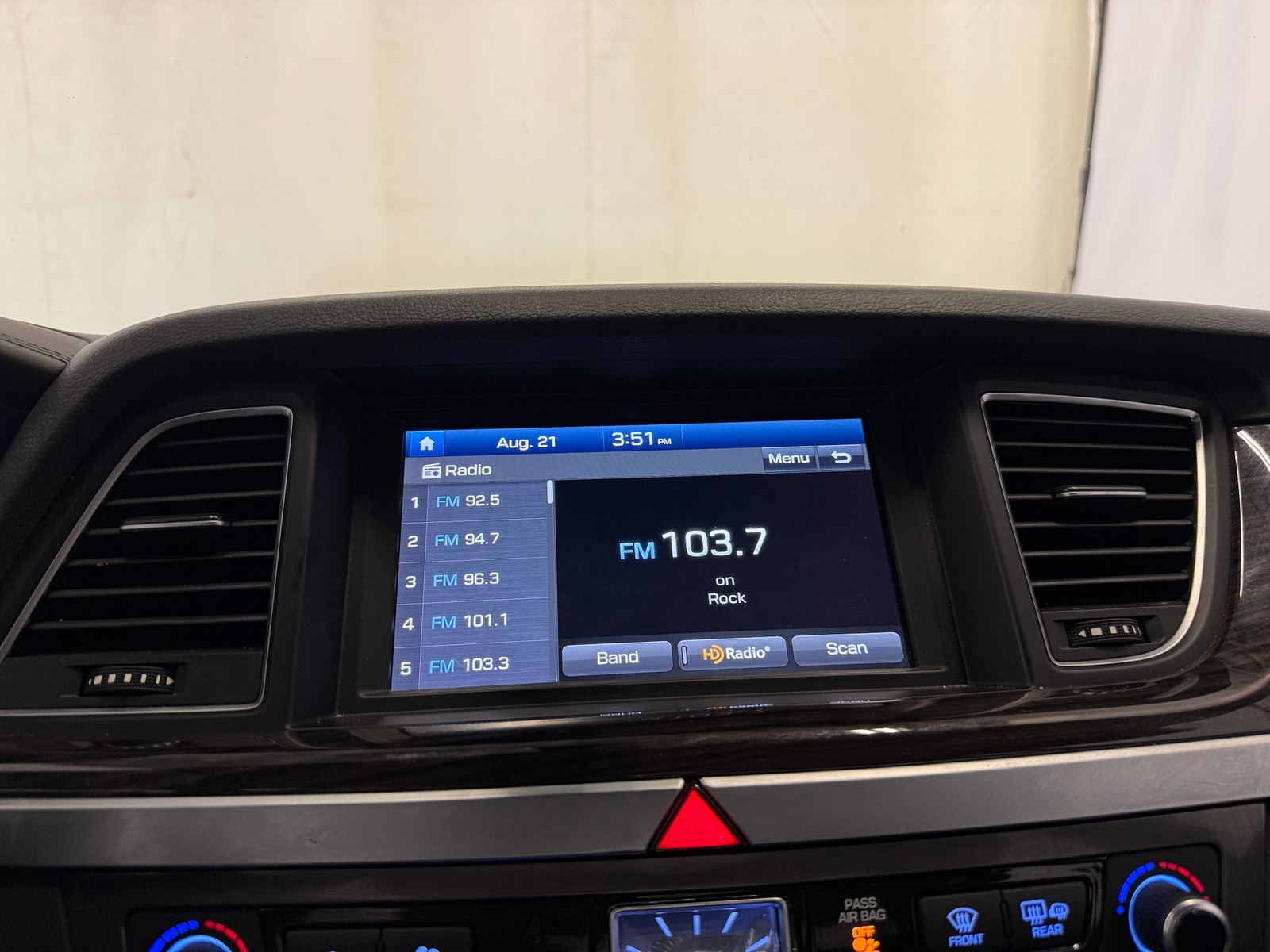 Thumbnail: 2019 Genesis G80 - 3