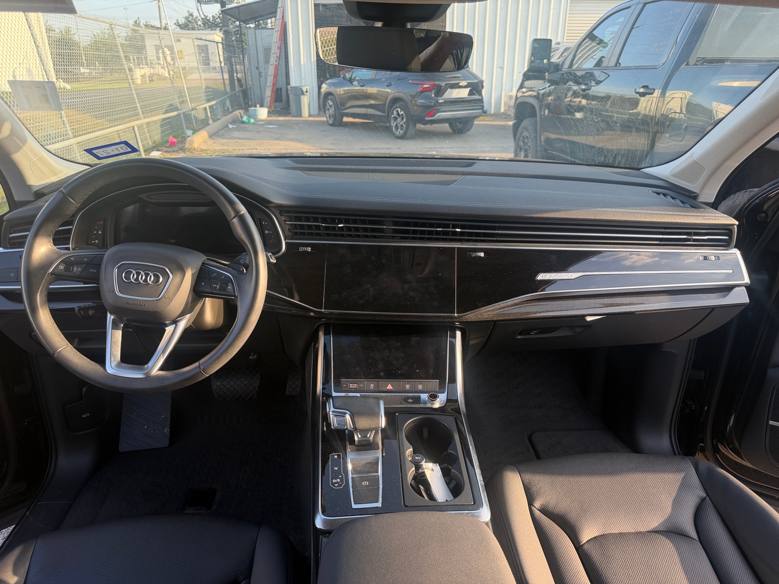 Thumbnail: 2023 Audi Q7 - 3