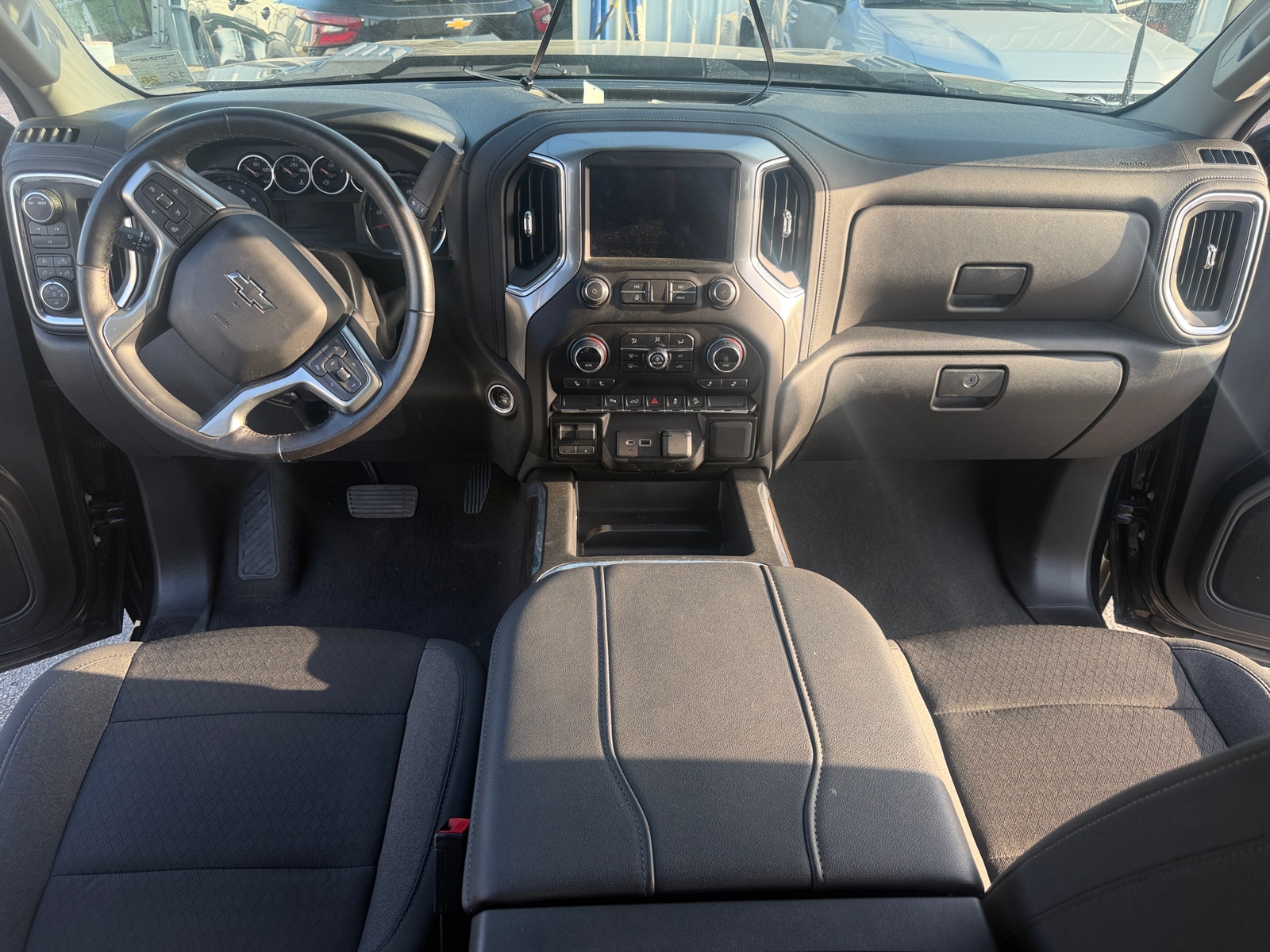 Thumbnail: 2023 Chevrolet Silverado 2500 - 3