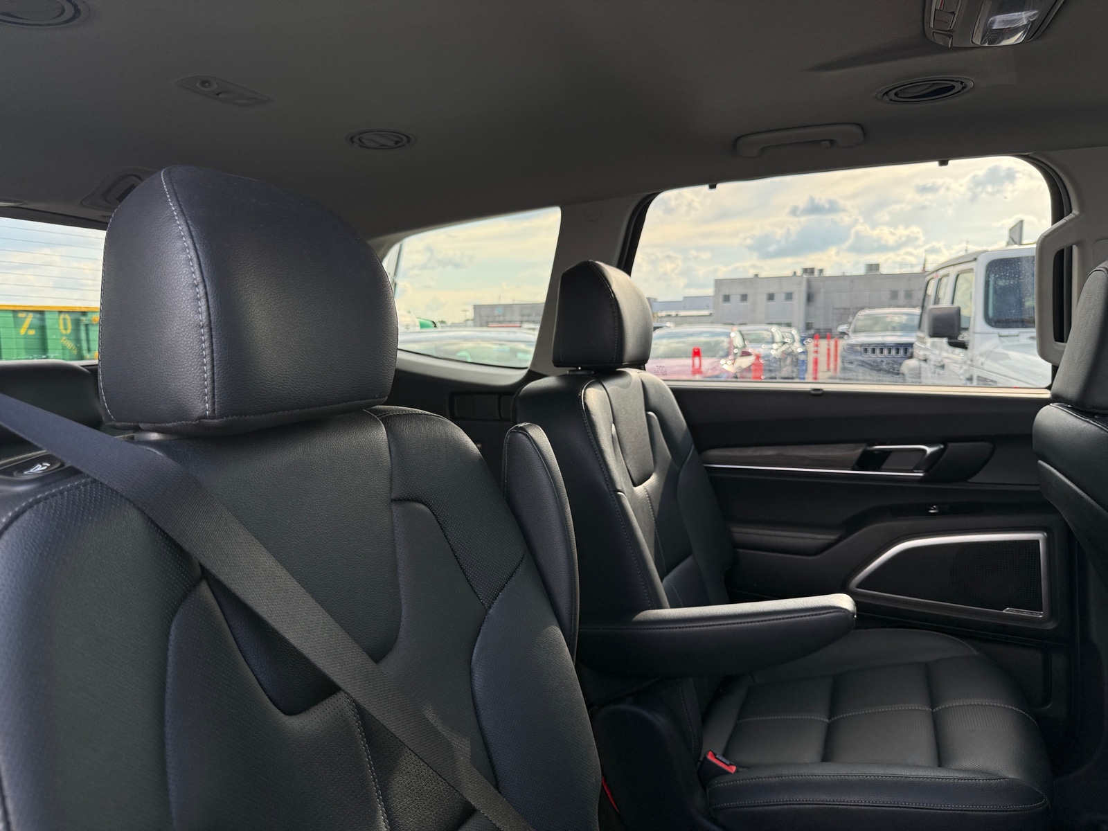 Thumbnail: 2022 Kia Telluride - 5