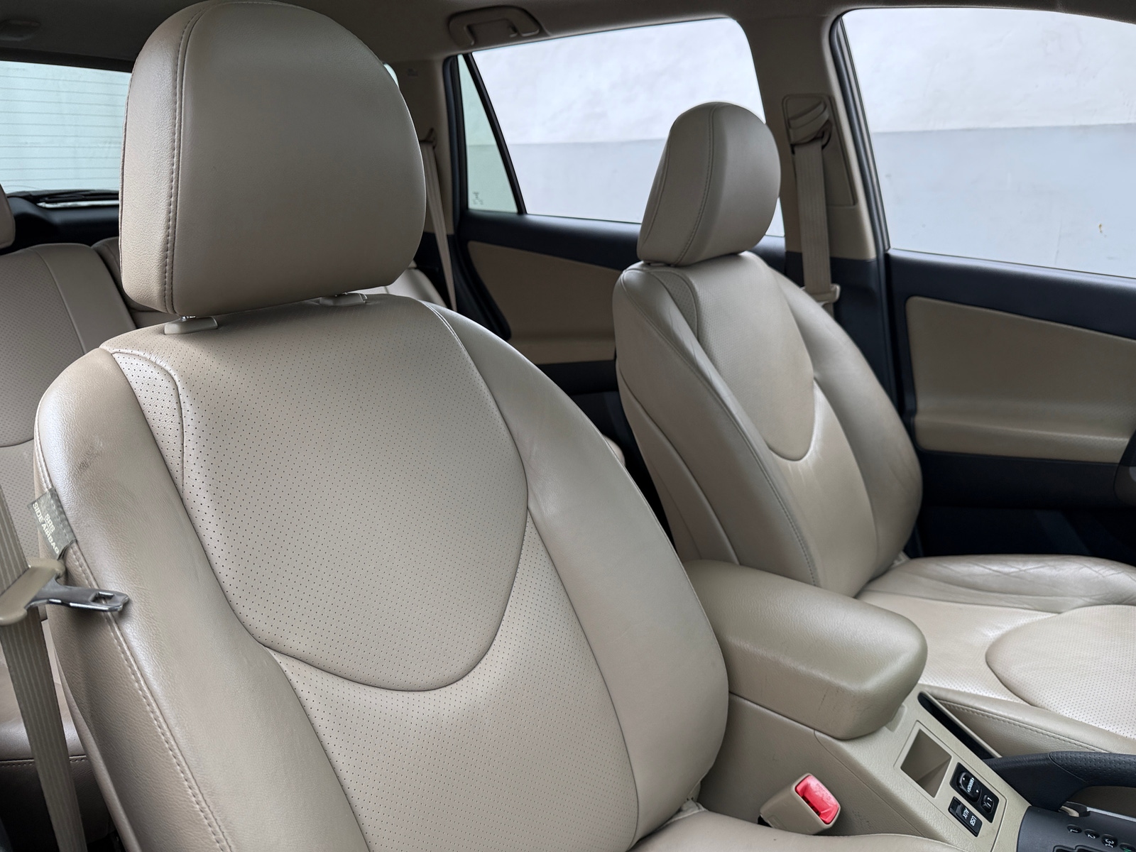 Thumbnail: 2012 Toyota RAV4 - 2