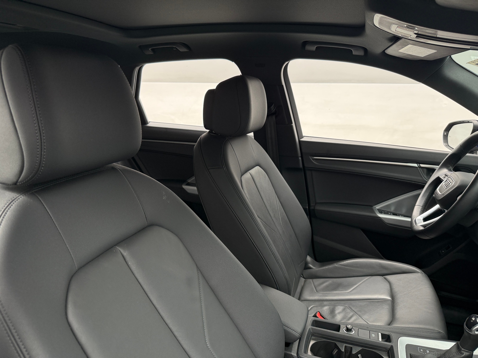 Thumbnail: 2023 Audi Q3 - 2