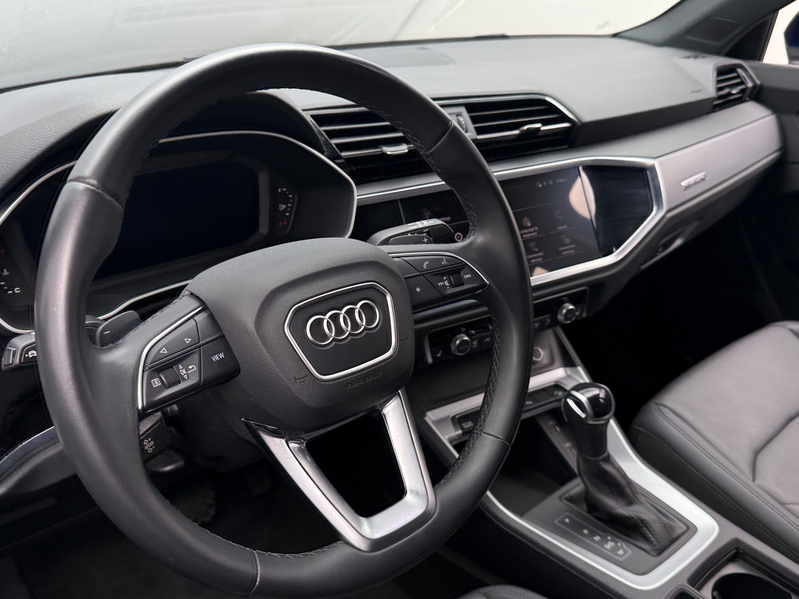 Thumbnail: 2023 Audi Q3 - 5