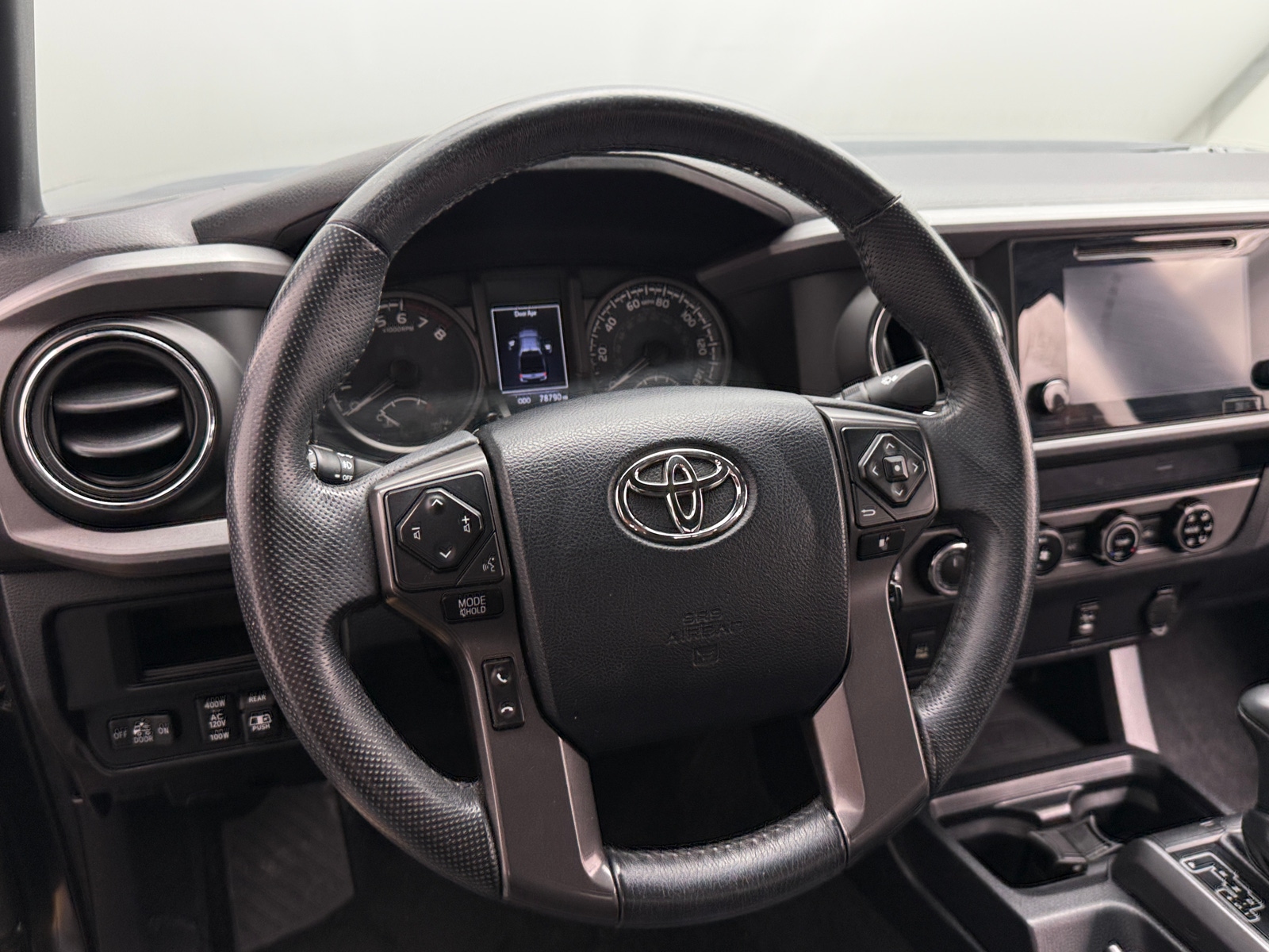 Thumbnail: 2017 Toyota Tacoma - 5