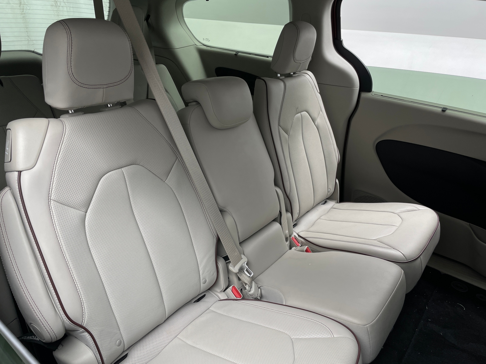 Thumbnail: 2018 Chrysler Pacifica - 5