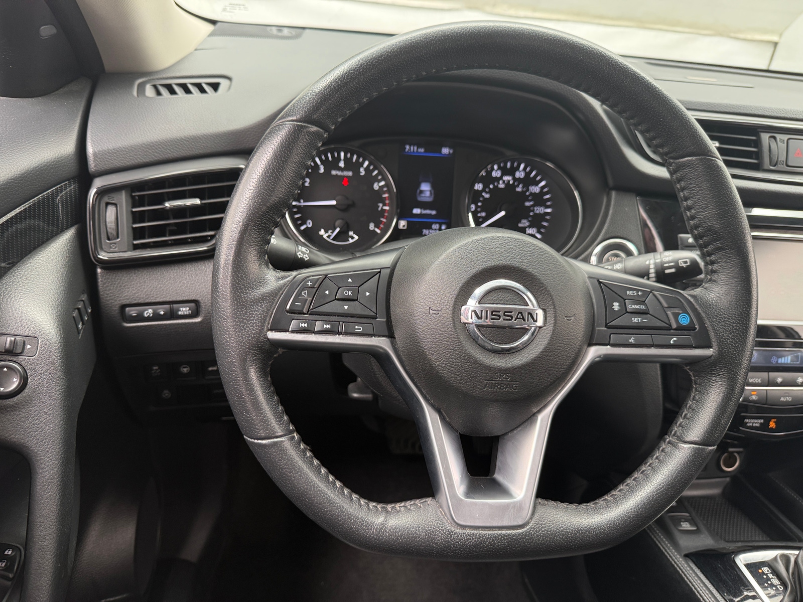 Thumbnail: 2020 Nissan Rogue - 4