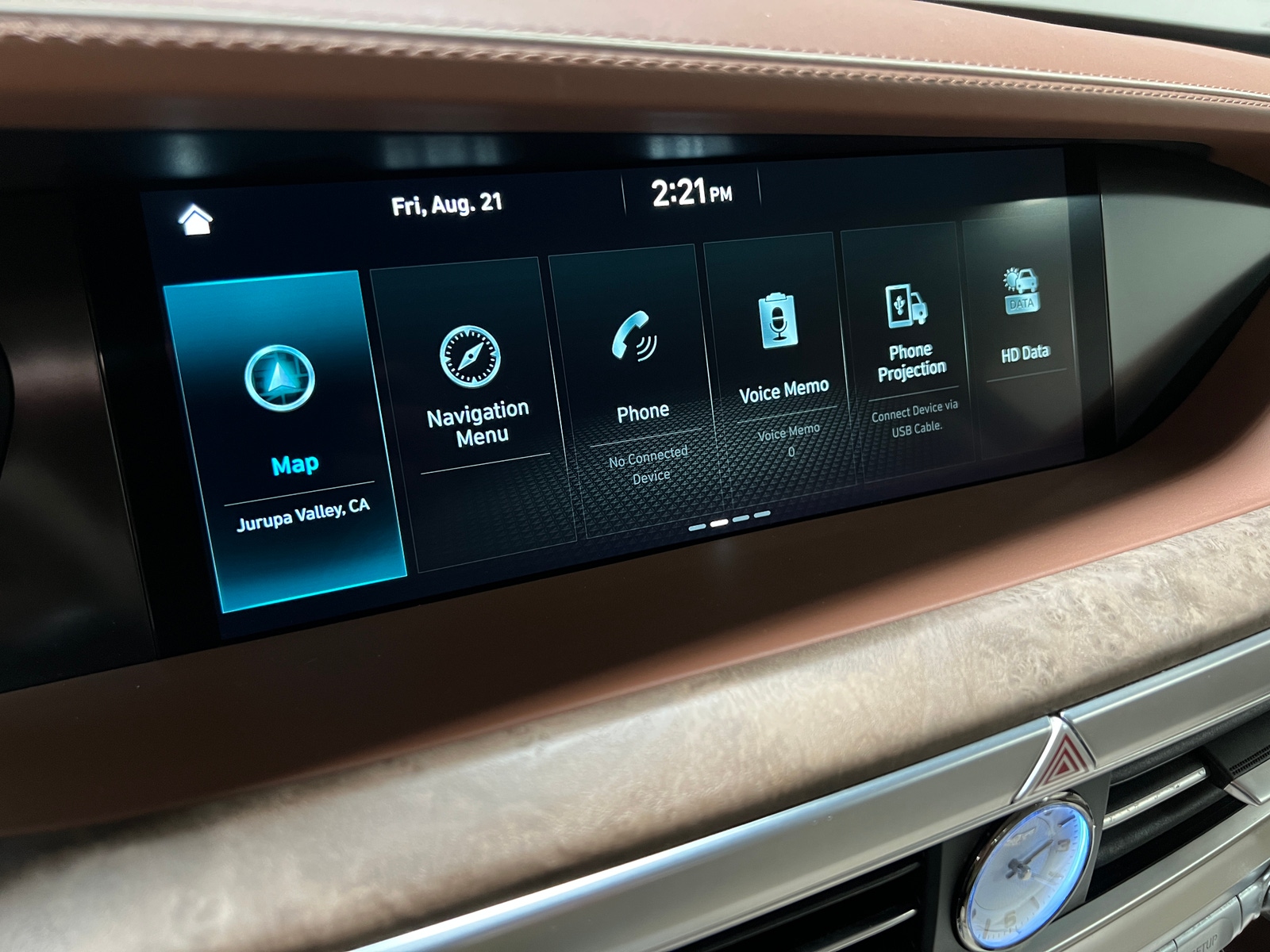 Thumbnail: 2021 Genesis G90 - 3