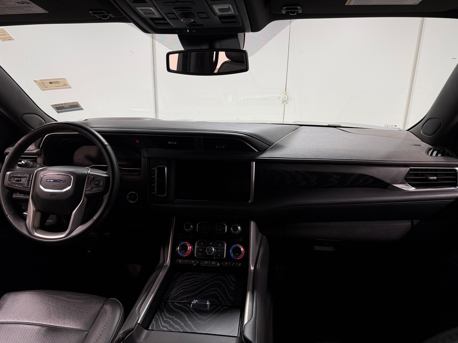 Thumbnail: 2023 GMC Yukon - 2
