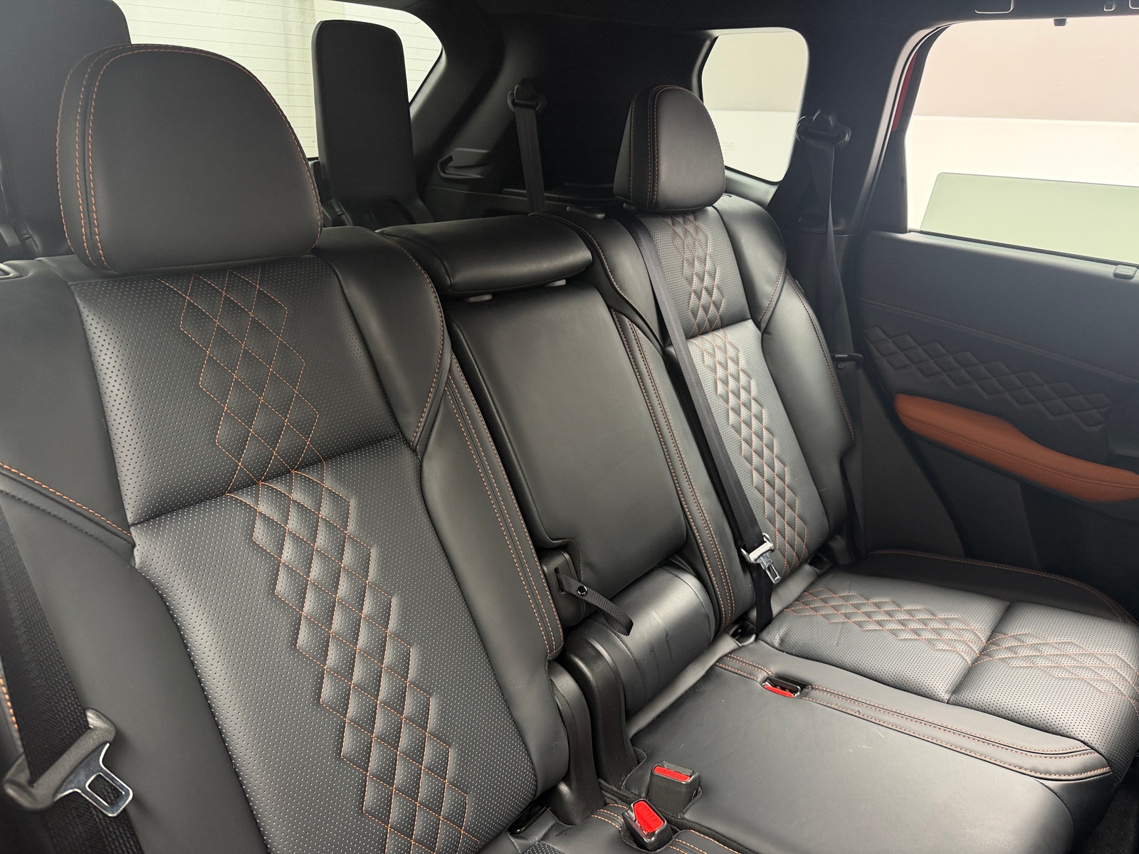 Thumbnail: 2025 Mitsubishi Outlander - 5