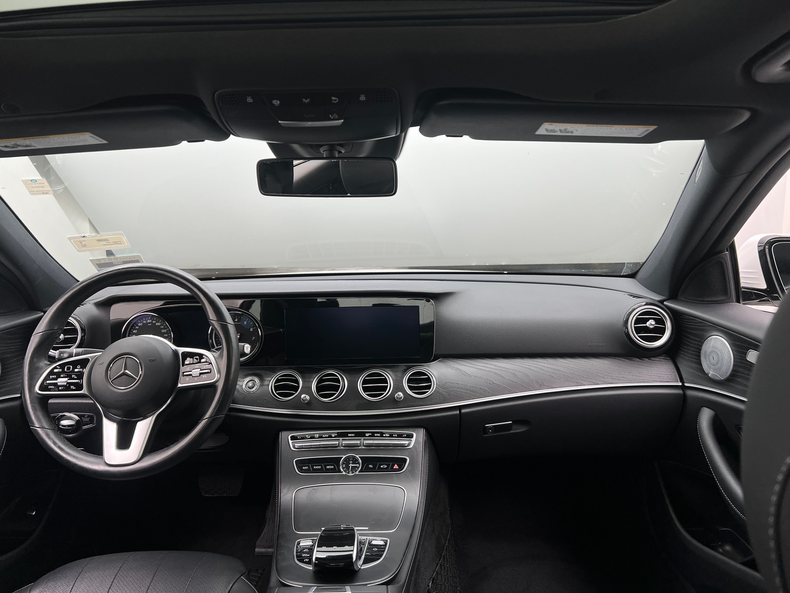 Thumbnail: 2019 Mercedes-Benz E-Class - 2