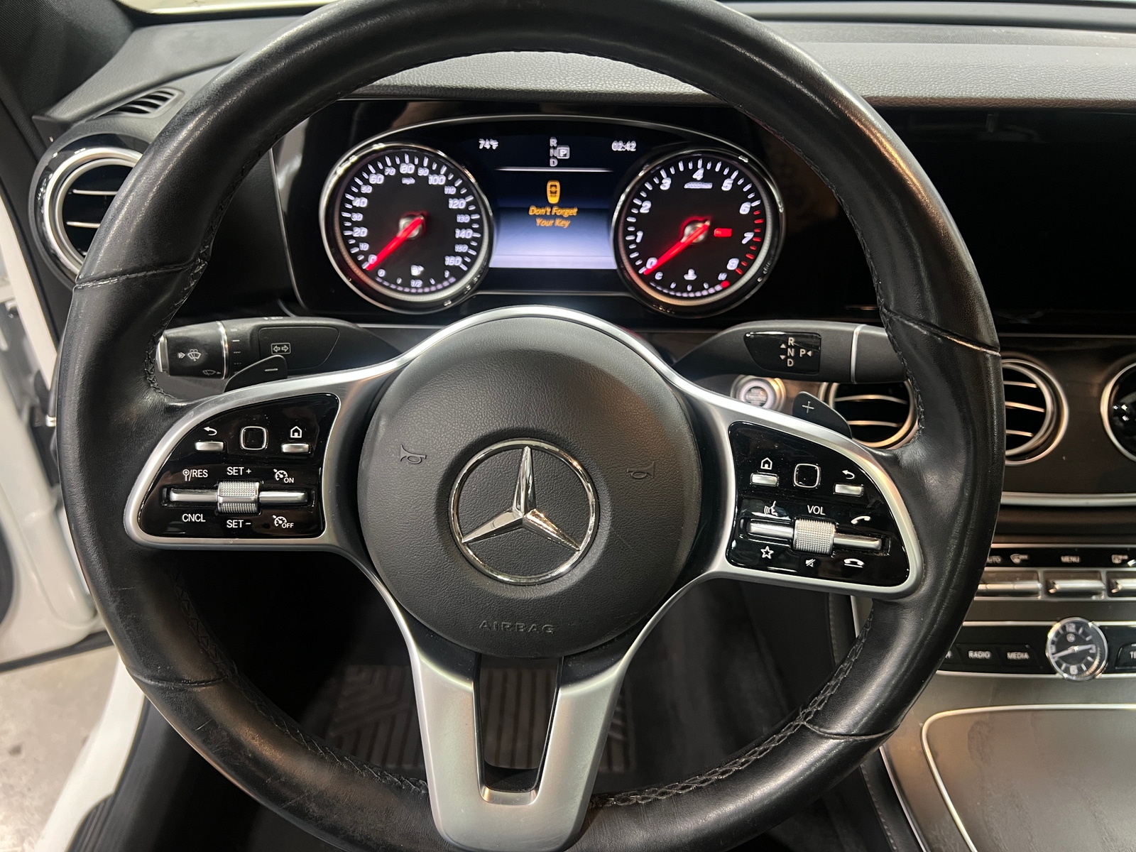 Thumbnail: 2019 Mercedes-Benz E-Class - 4