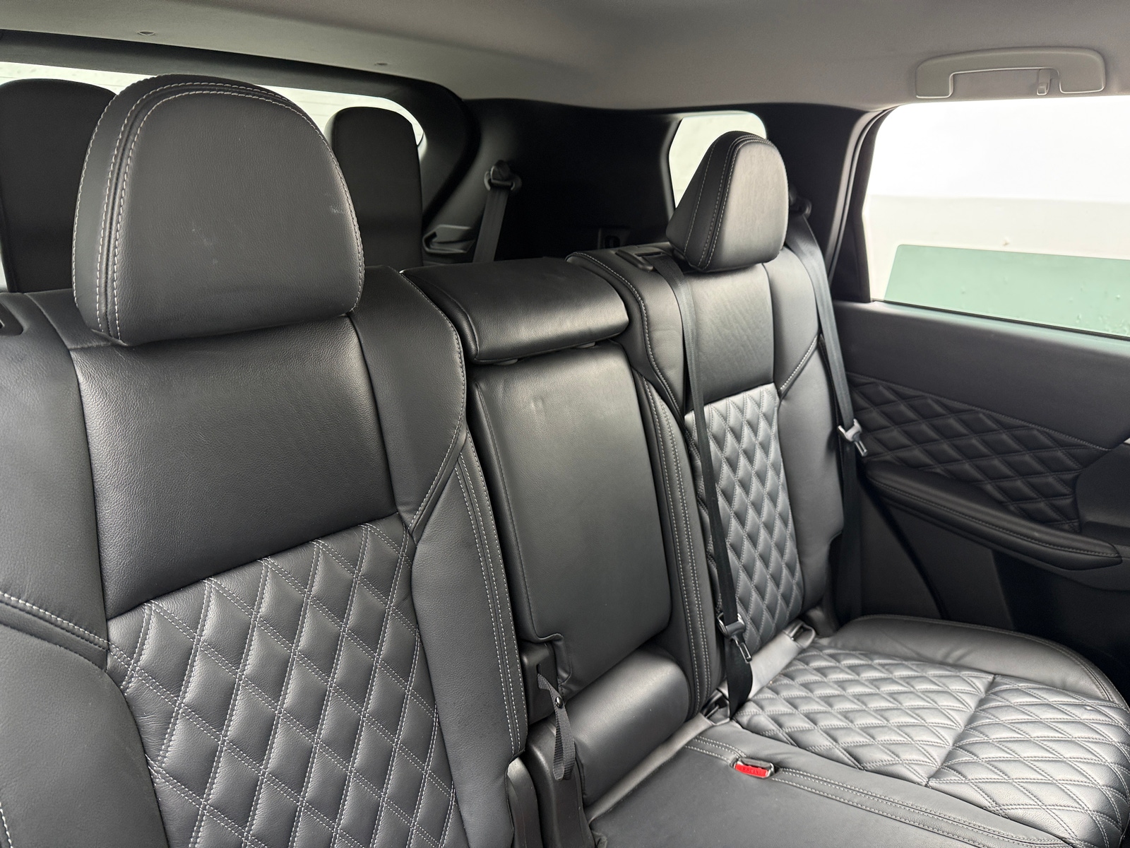 Thumbnail: 2022 Mitsubishi Outlander - 5