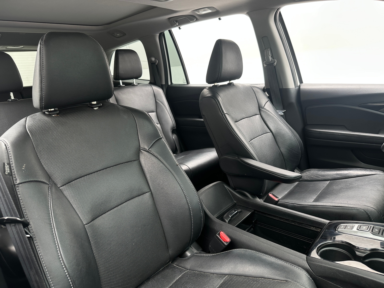 Thumbnail: 2017 Honda Pilot - 2