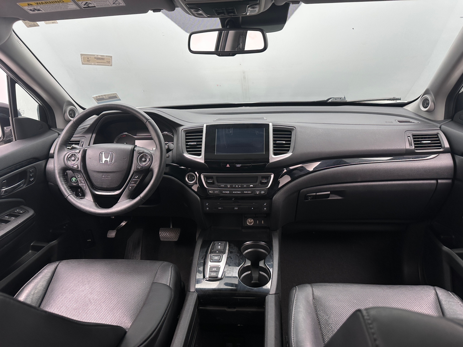 Thumbnail: 2017 Honda Pilot - 3