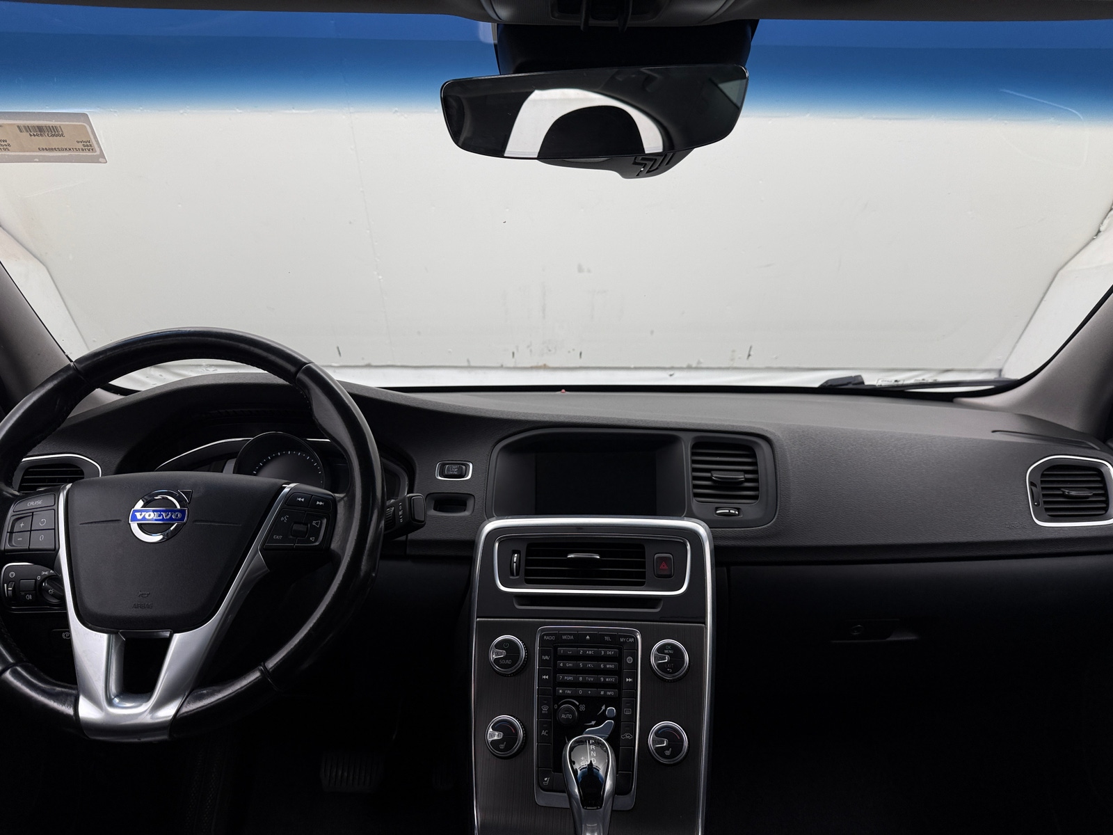 Thumbnail: 2016 Volvo S60 - 2