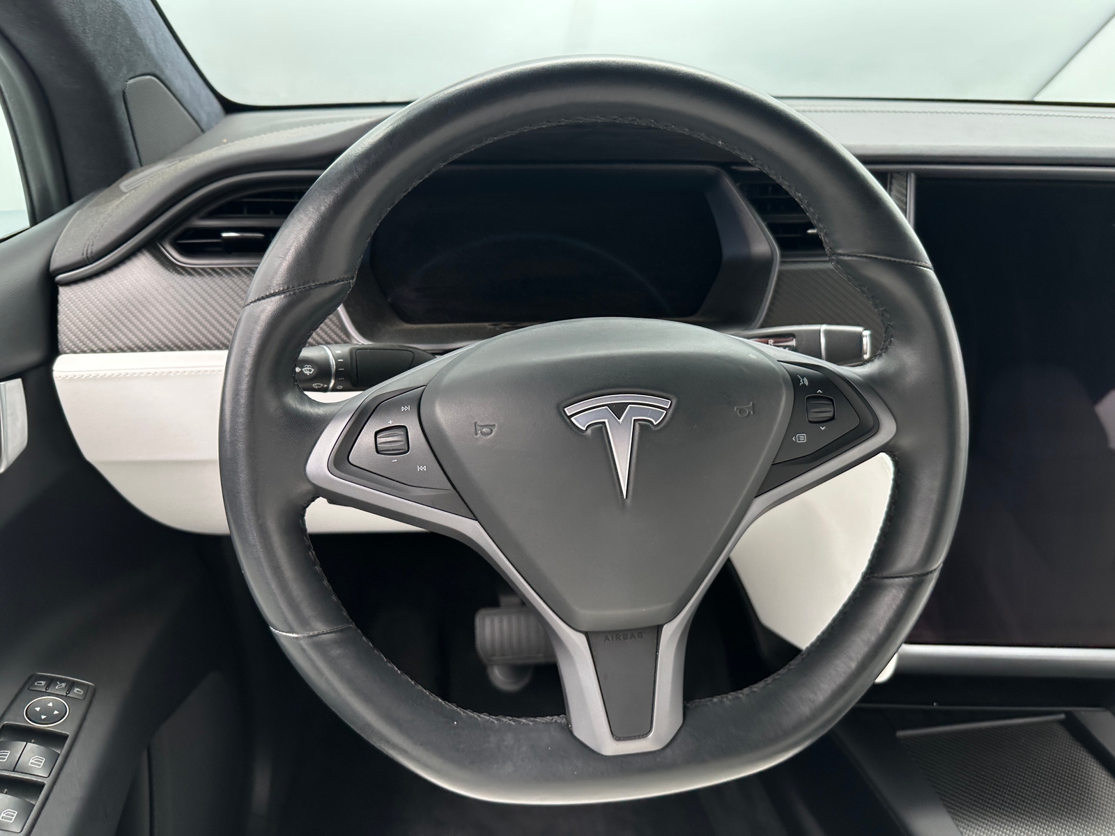 Thumbnail: 2018 Tesla Model X - 4