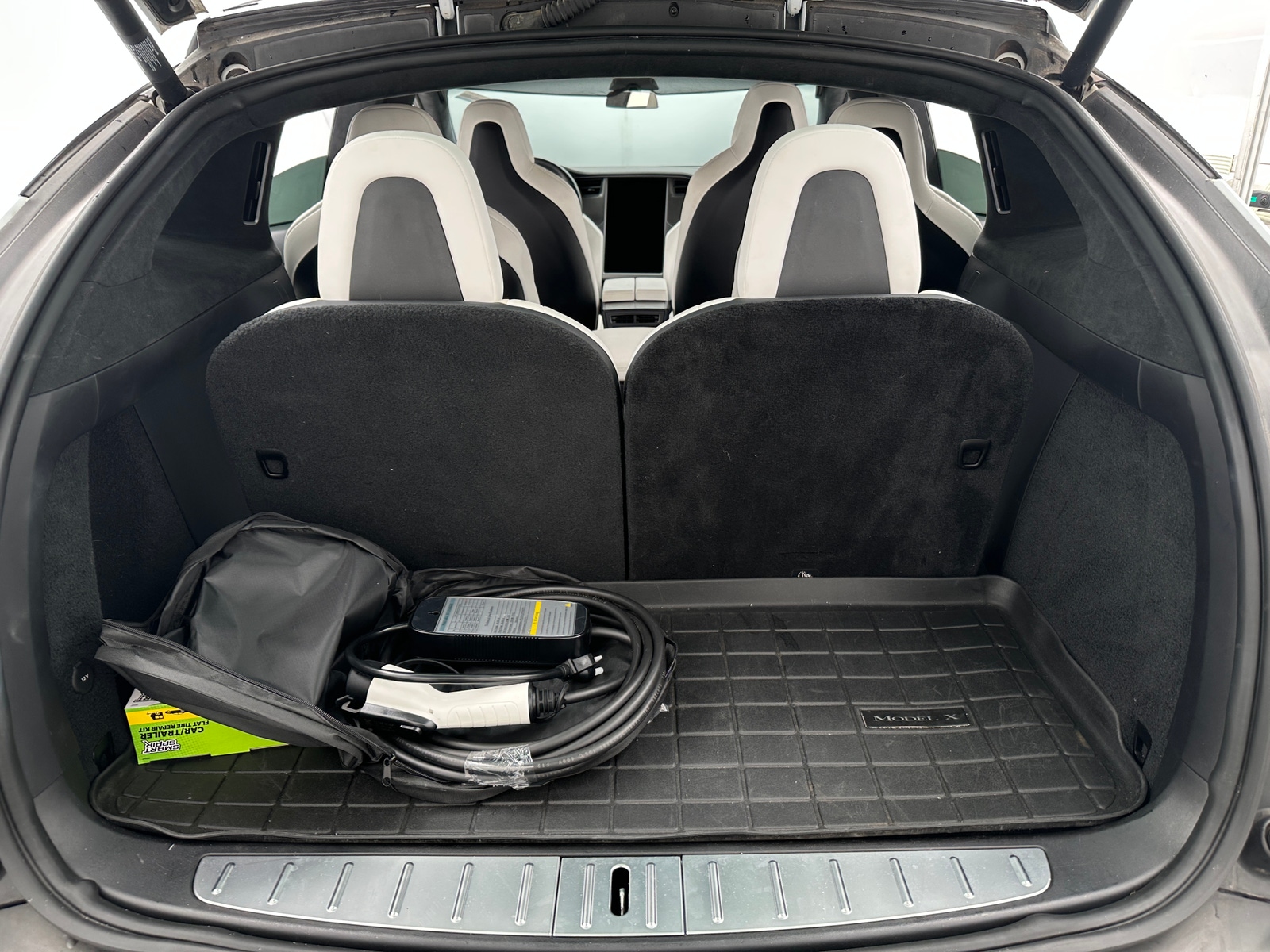 Thumbnail: 2018 Tesla Model X - 6