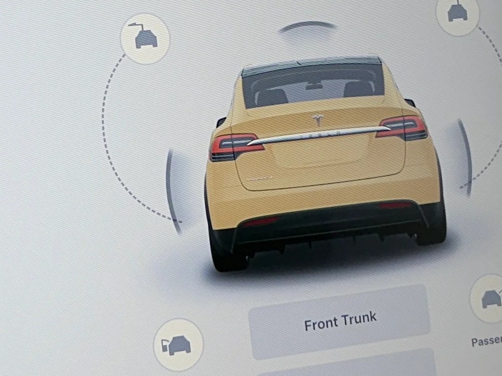 Thumbnail: 2018 Tesla Model X - 3